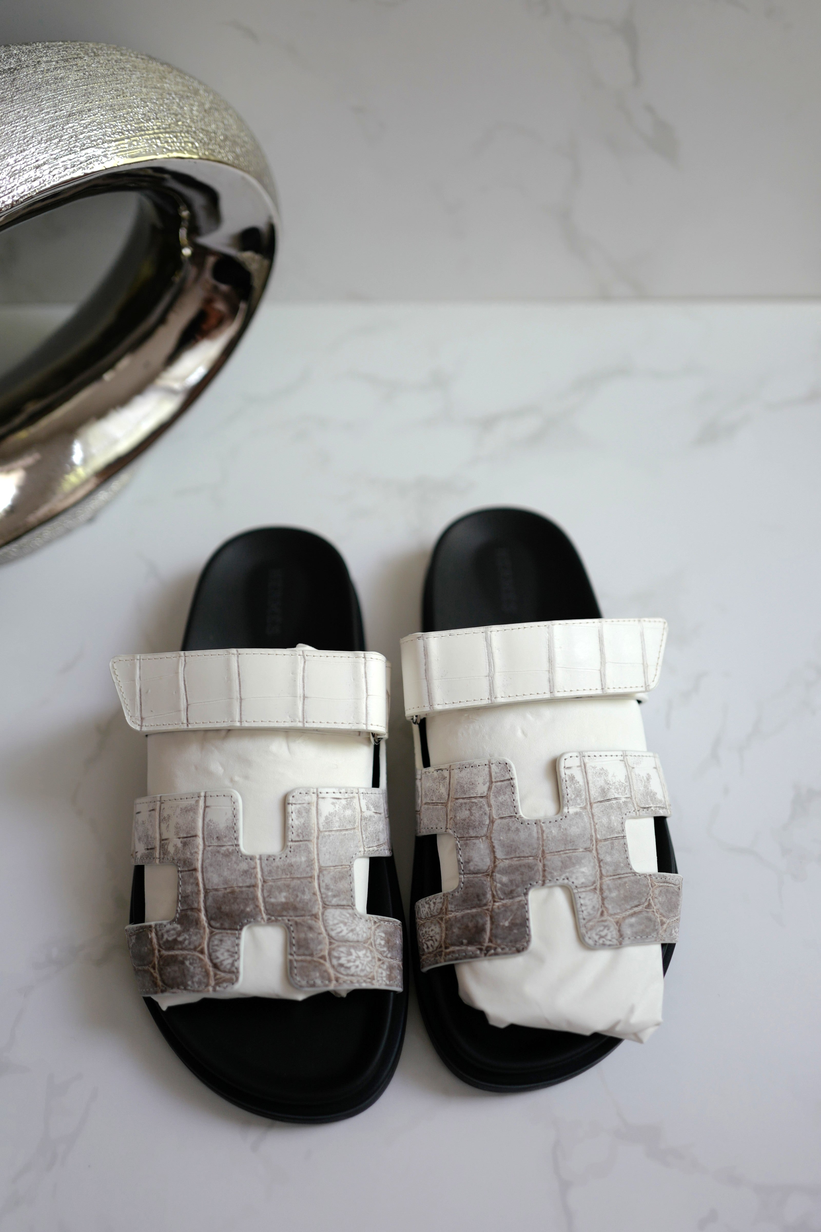 BNIB HERMÈS Chypre Sandals White Niloticus Crocodile Himalaya - Size 3
