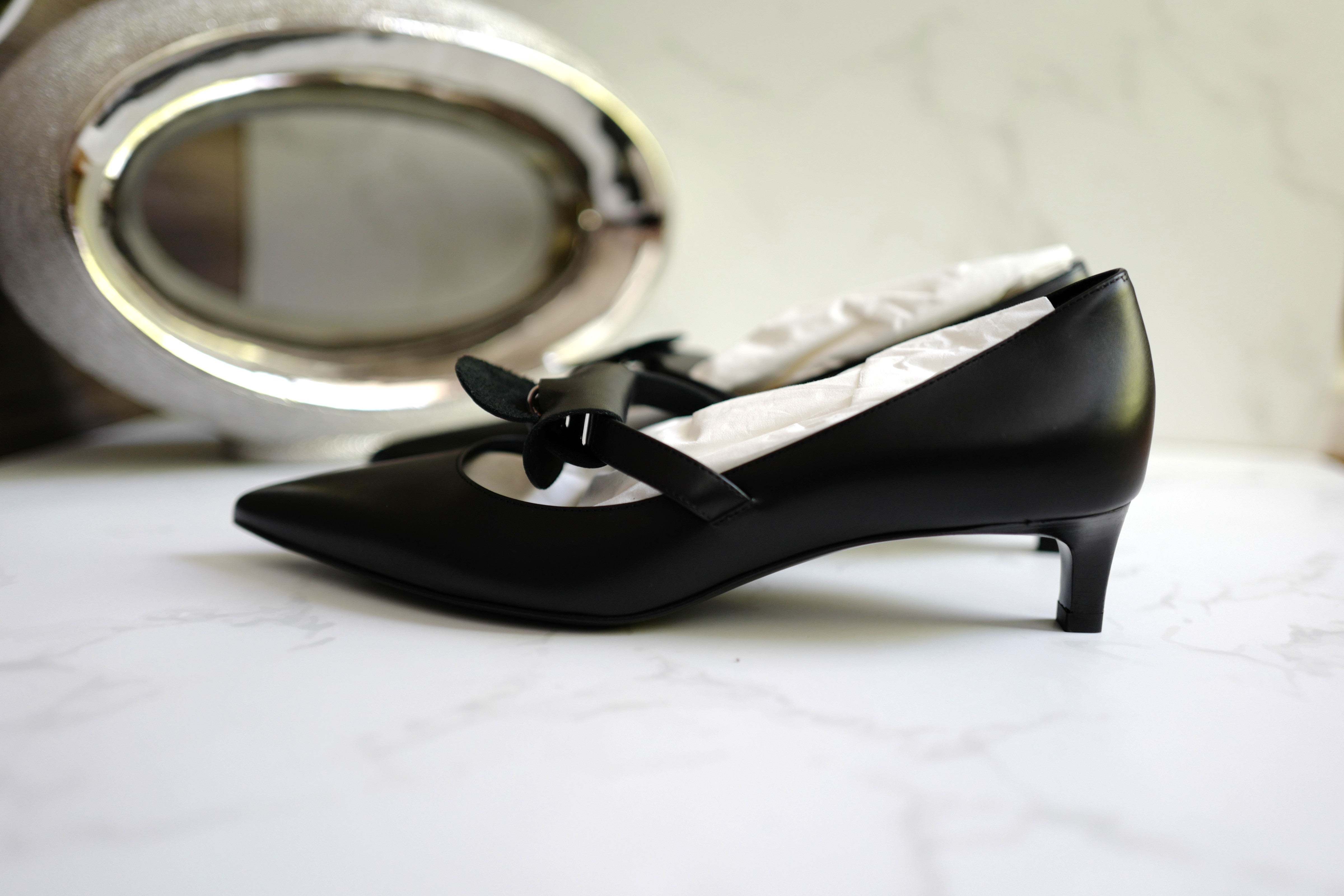 Brand New Hermès Kiara 40 Pumps in Noir Size 37.5
