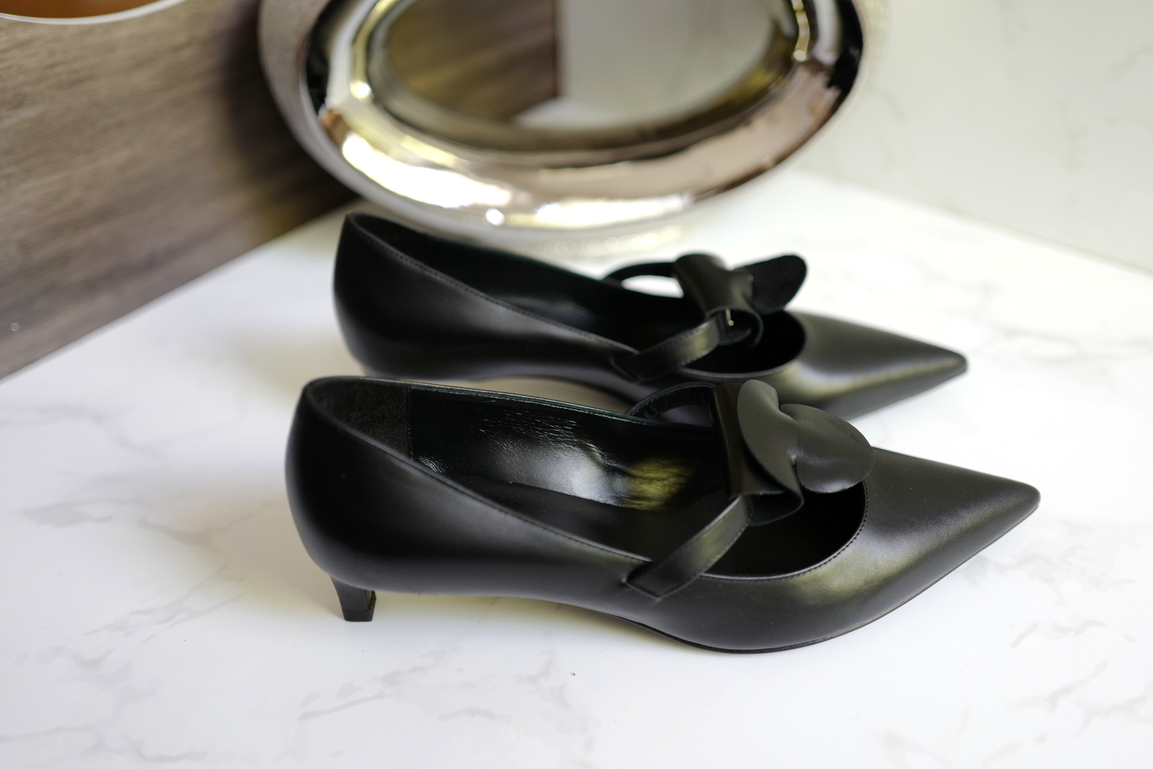 Brand New Hermès Kiara 40 Pumps in Noir Size 37.5