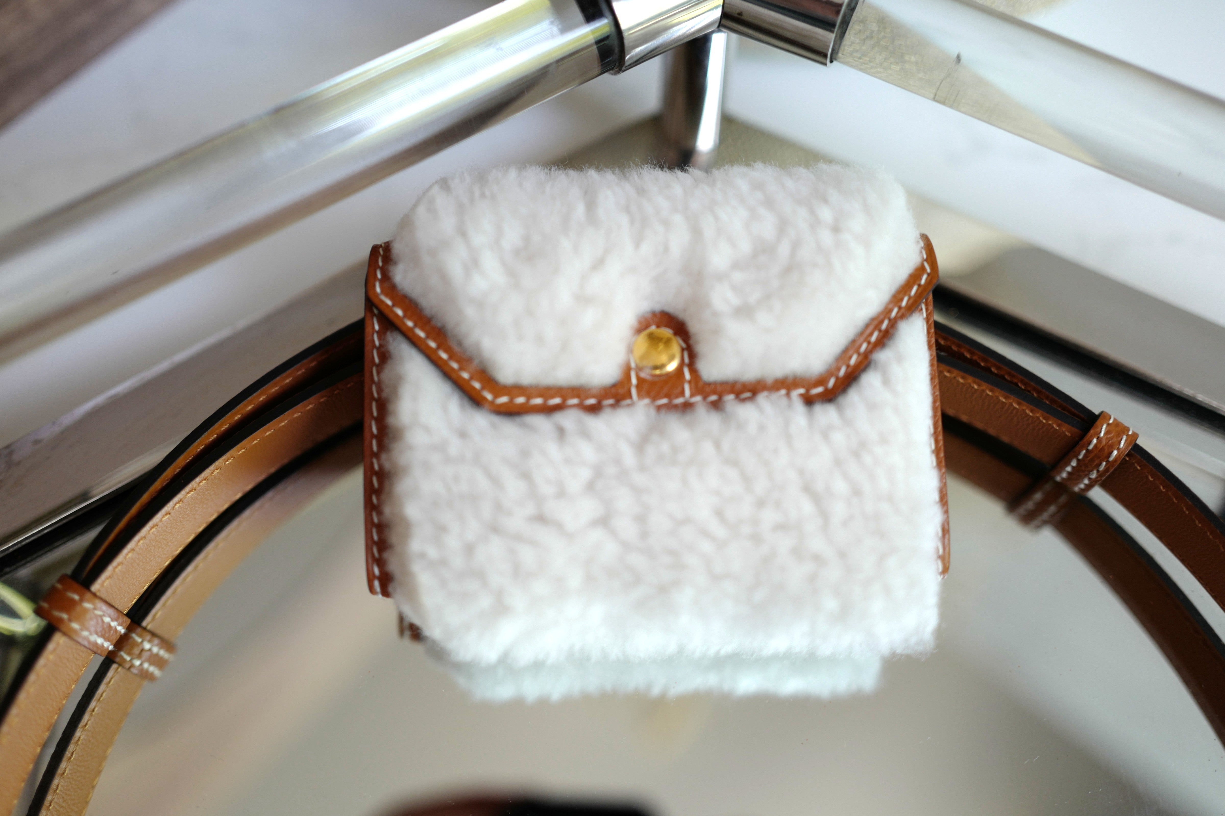 Brand NEW Hermès Kelly 18 Teddy Pocket in Gold / Ecru GHW W Stamp 2025