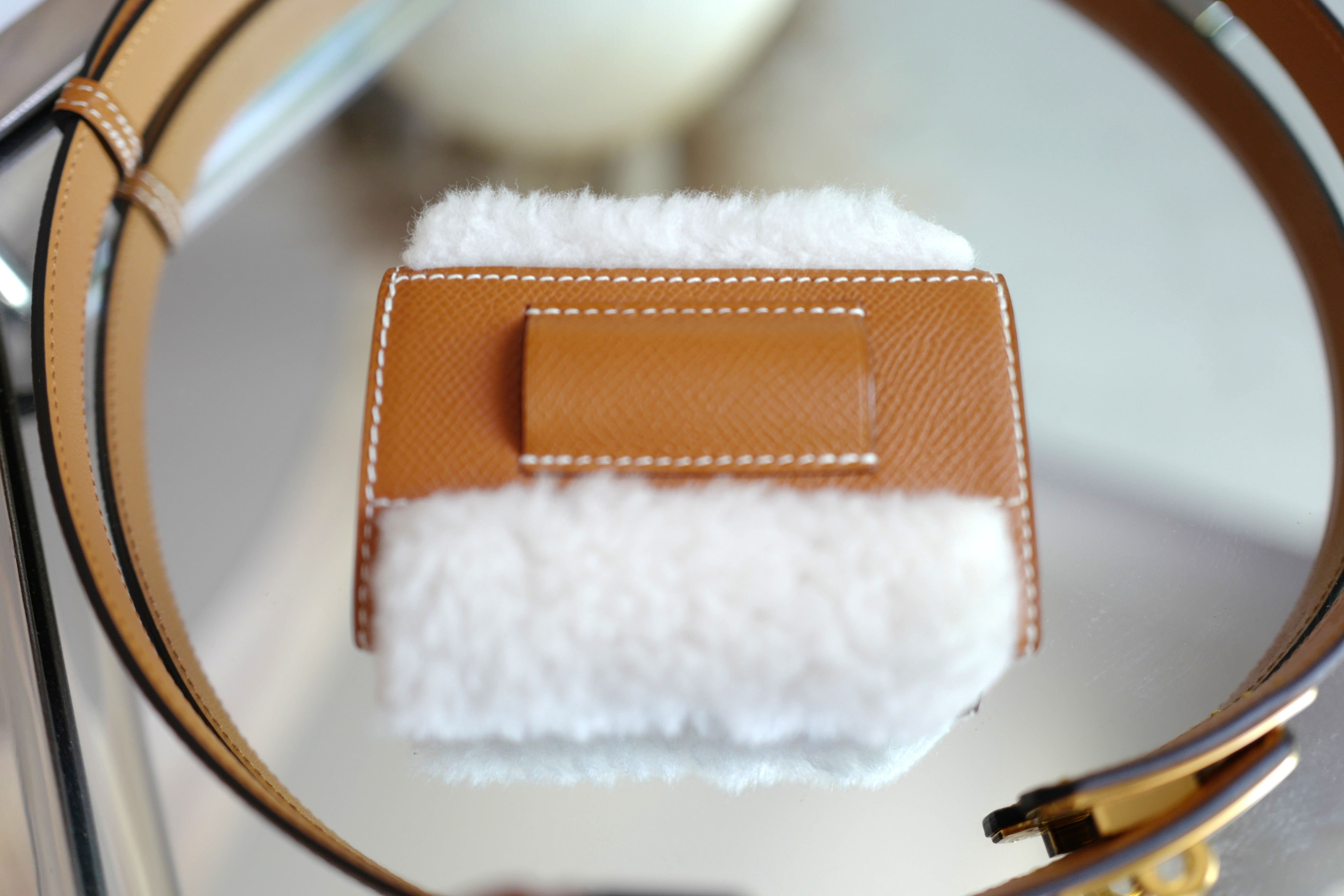 Brand NEW Hermès Kelly 18 Teddy Pocket in Gold / Ecru GHW W Stamp 2025
