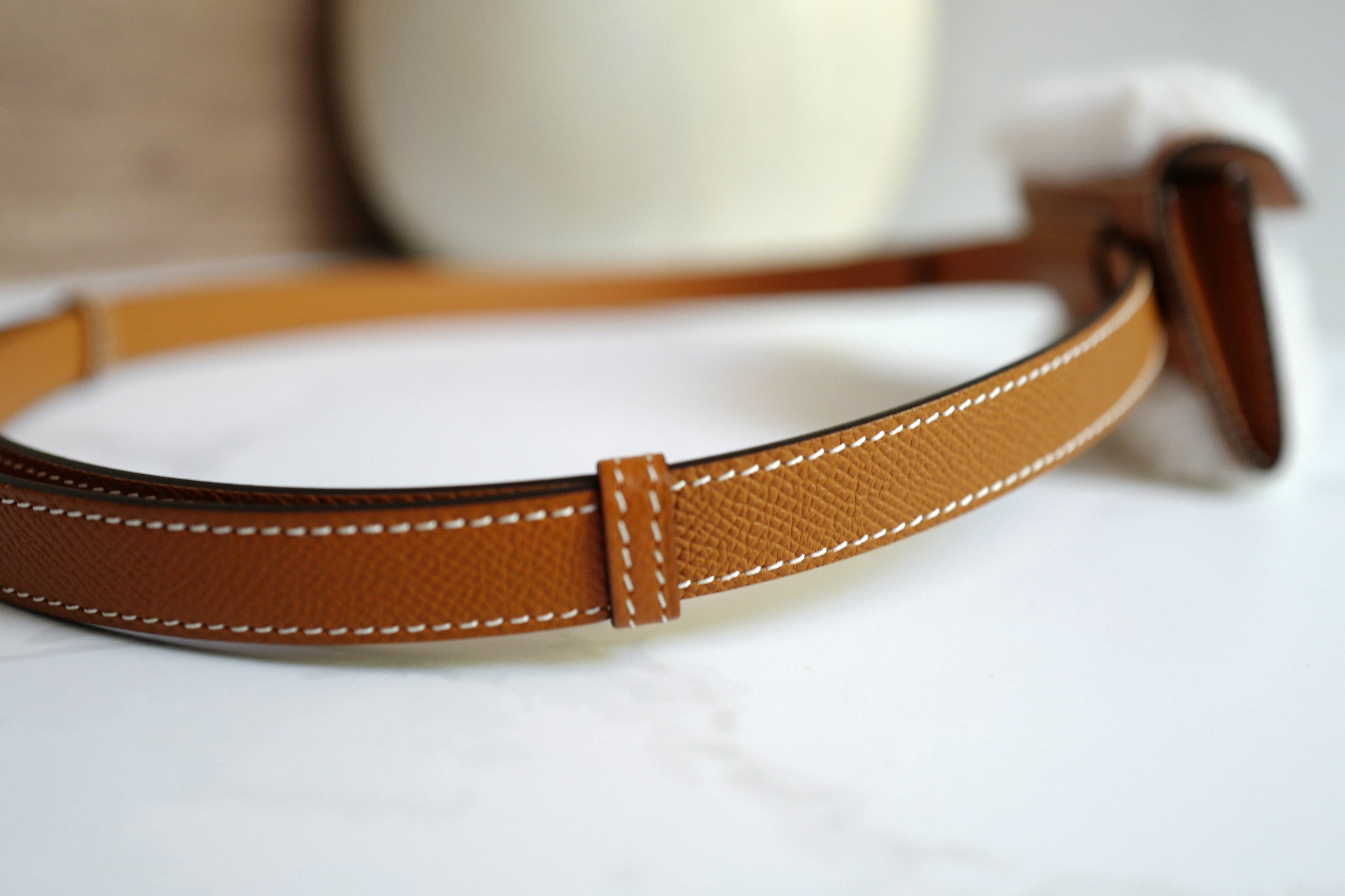 Brand NEW Hermès Kelly 18 Teddy Pocket in Gold / Ecru GHW W Stamp 2025