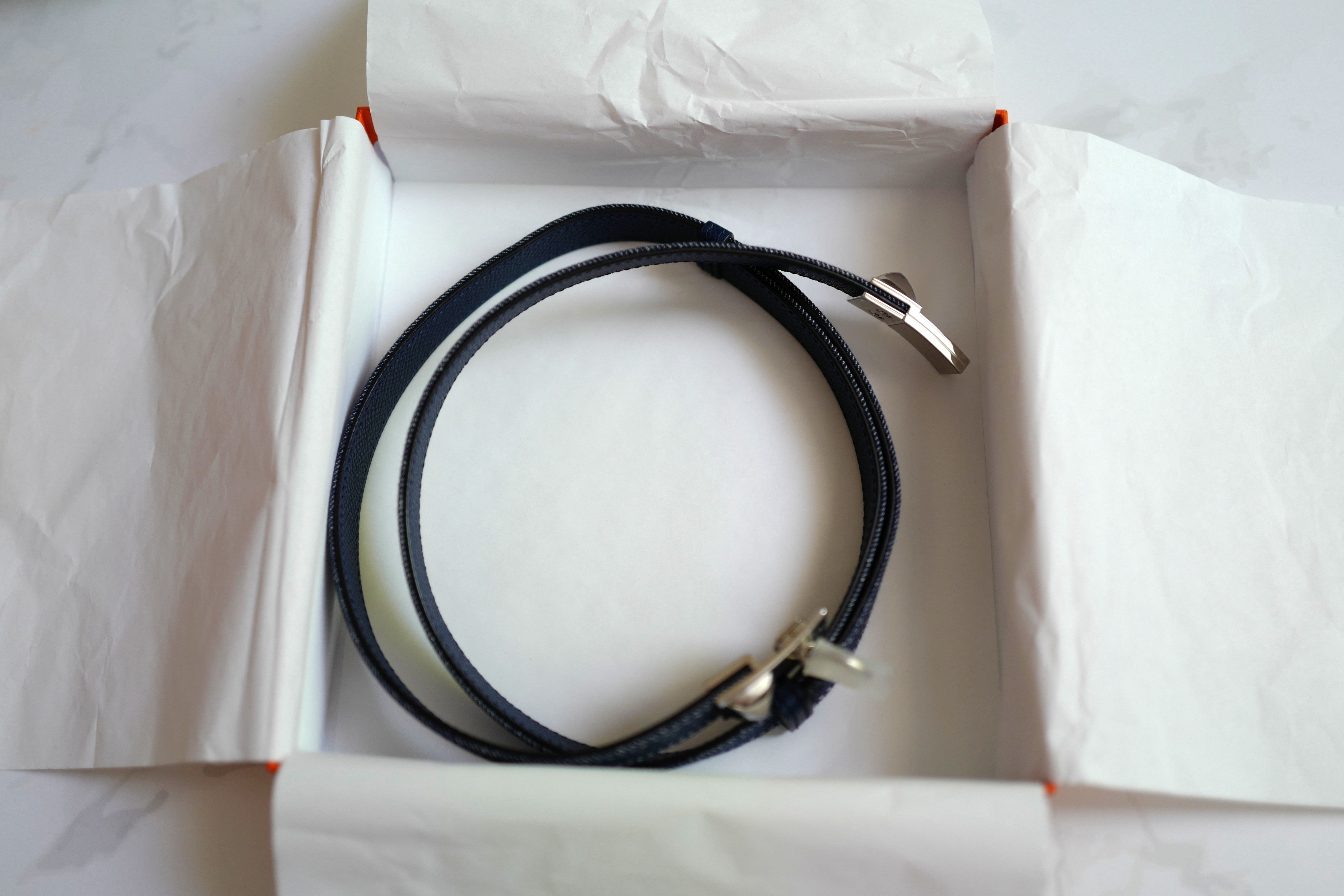 Brand New Hermès Rivale Jean 18 Belt in Bleu Indigo / Blanc / Bleu Navy PHW