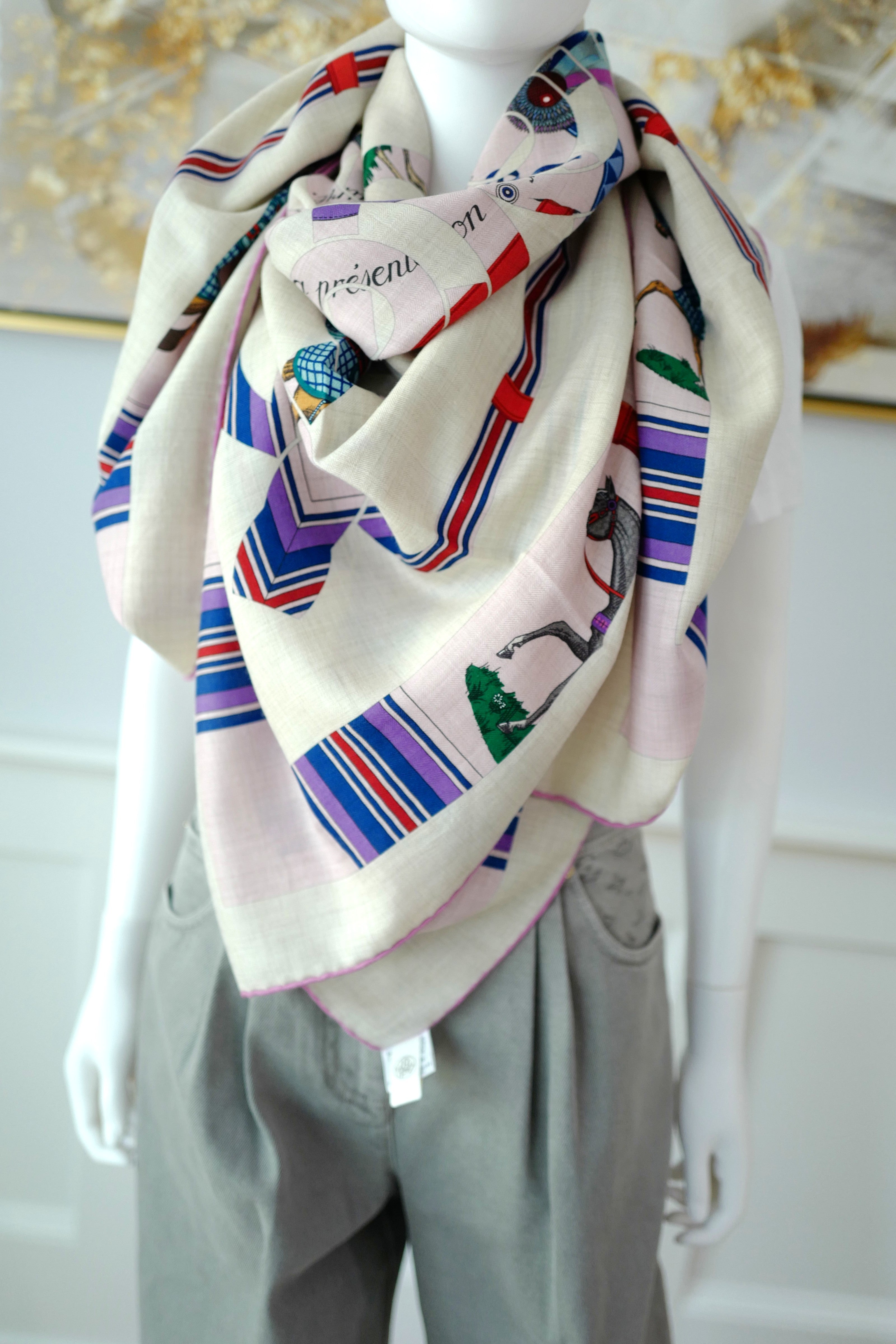 NEW Hermès Eperon d'Or et Tenues de Jour Shawl 140 in Naturel / Rose / Bleu