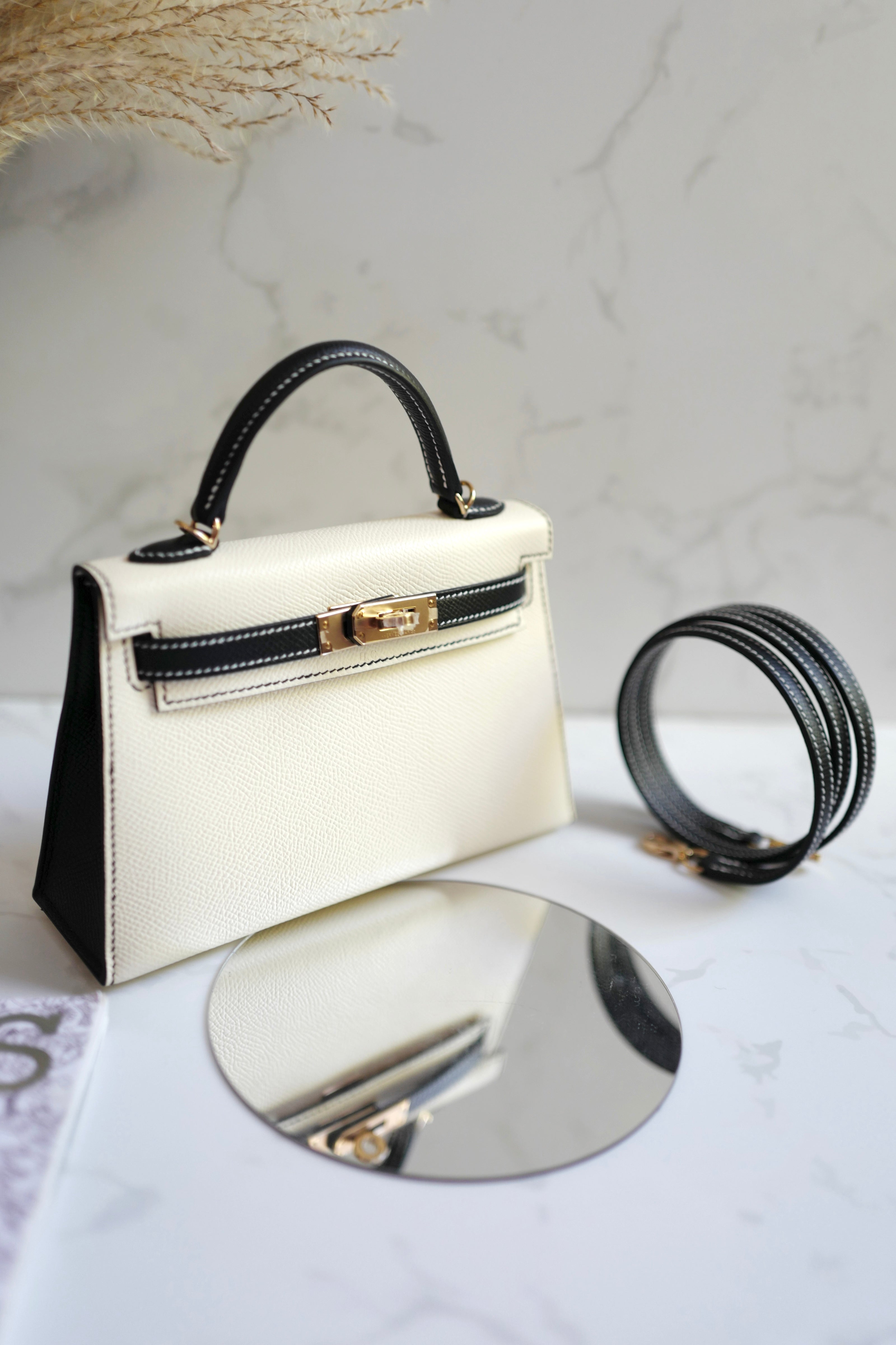 New Hermes Mini kelly 20 HSS Craie/Noir Black Epsom Permabrass HW 2023