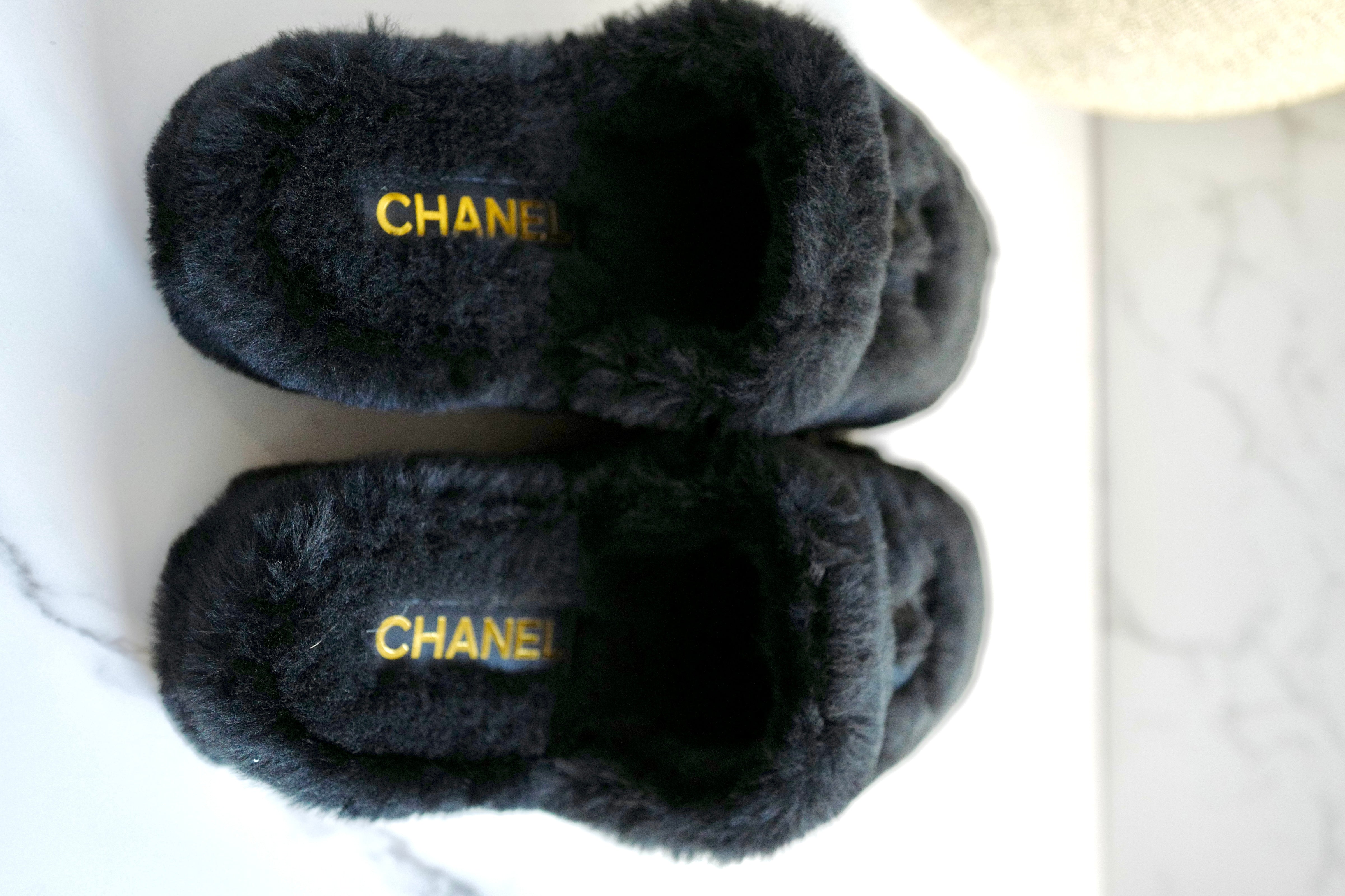 NEW Chanel 24B Mules Shearling in Black with Pouch Size 37