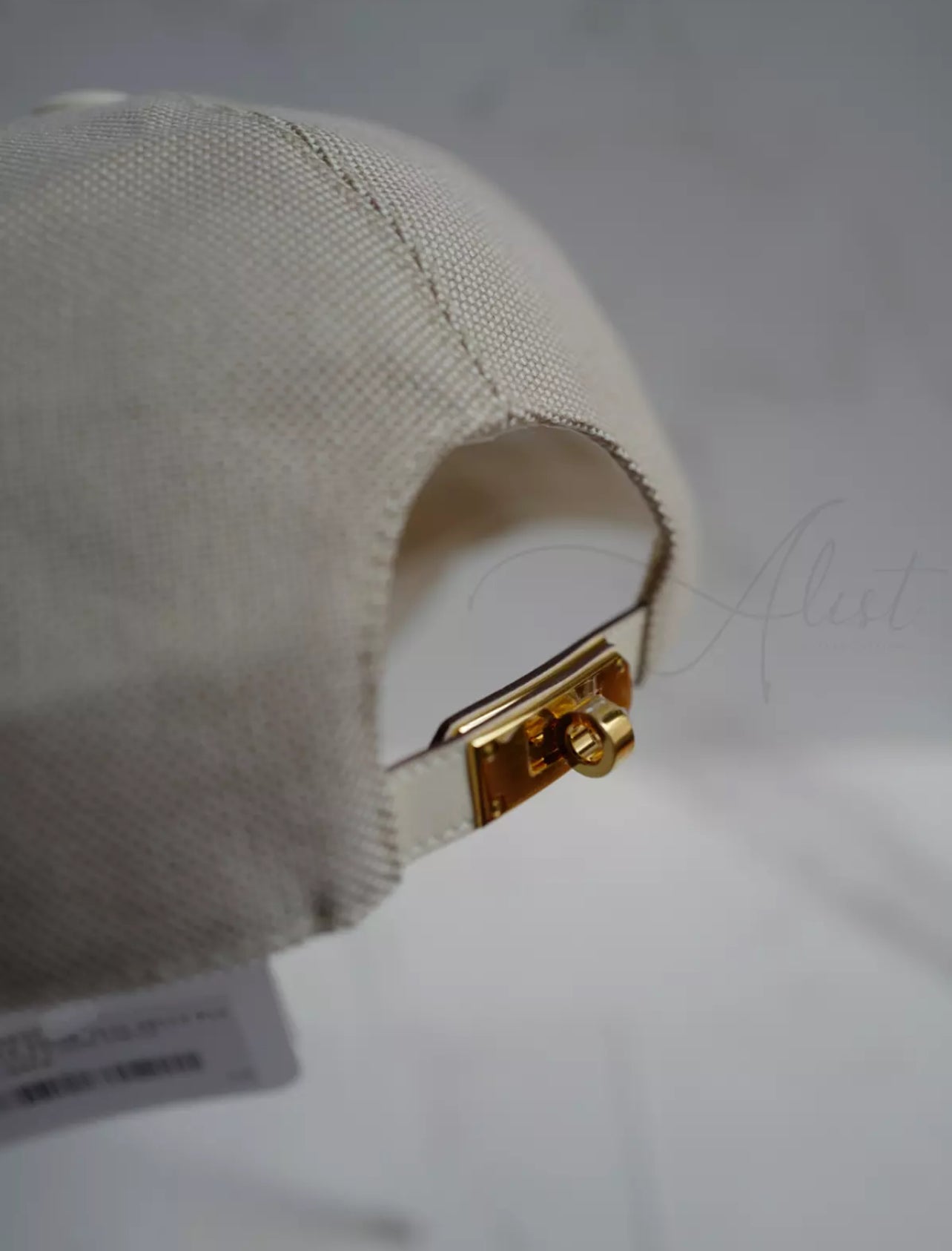 NEW Hermes Tess Kelly Buckle Plein Air cap Dessert/Nata Size 57 Leather With Gold hw