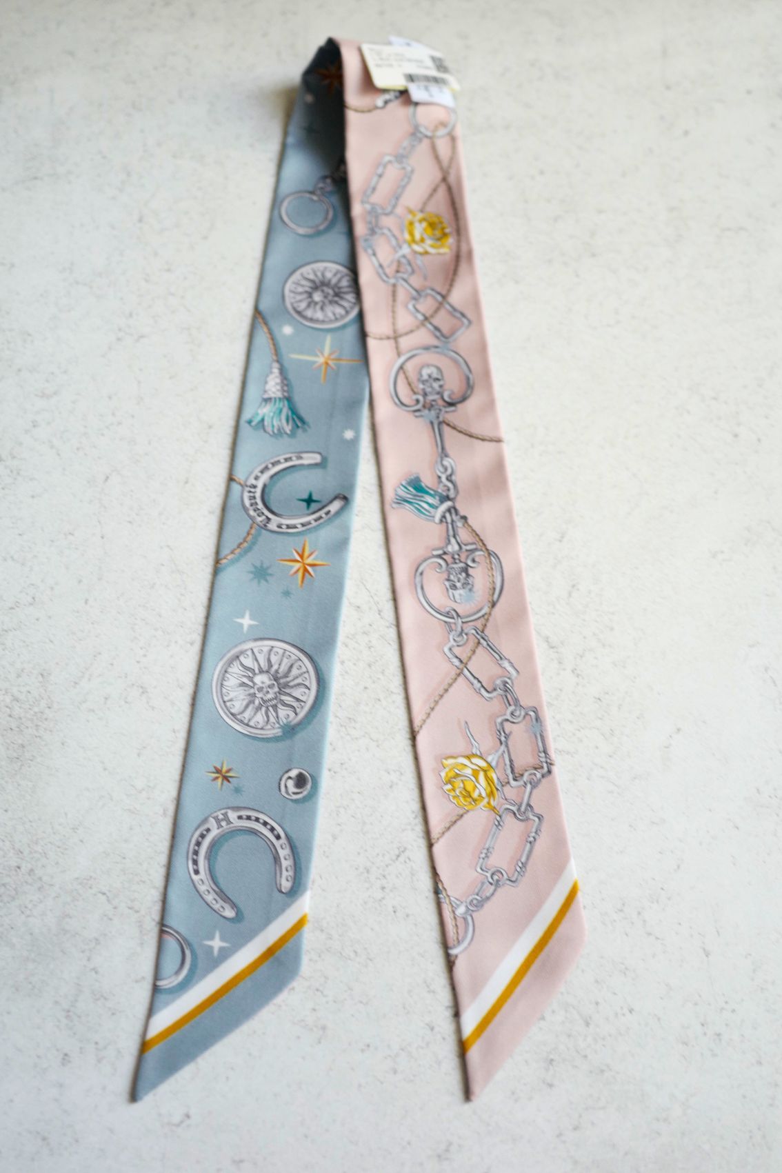 Hermès Twilly C’est La Fête Bleu Glacier / Rose Poudre / Gris 100% Silk Twill