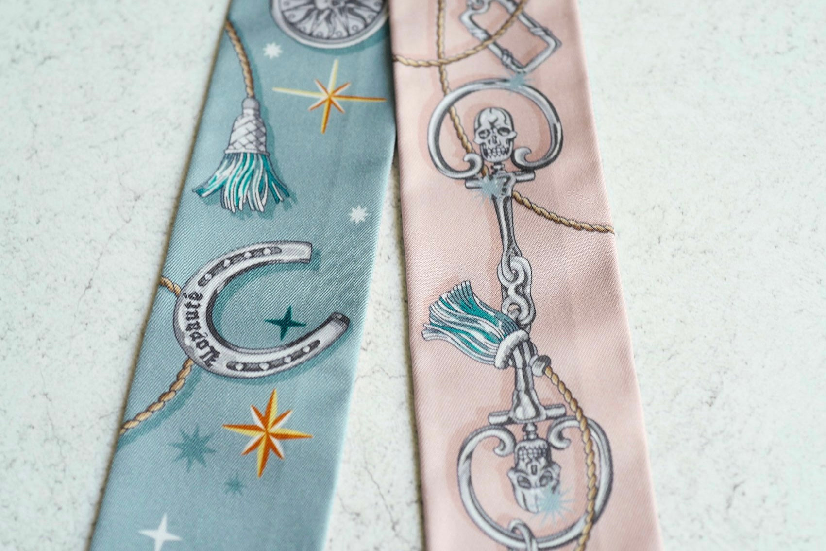 Hermès Twilly C’est La Fête Bleu Glacier / Rose Poudre / Gris 100% Silk Twill