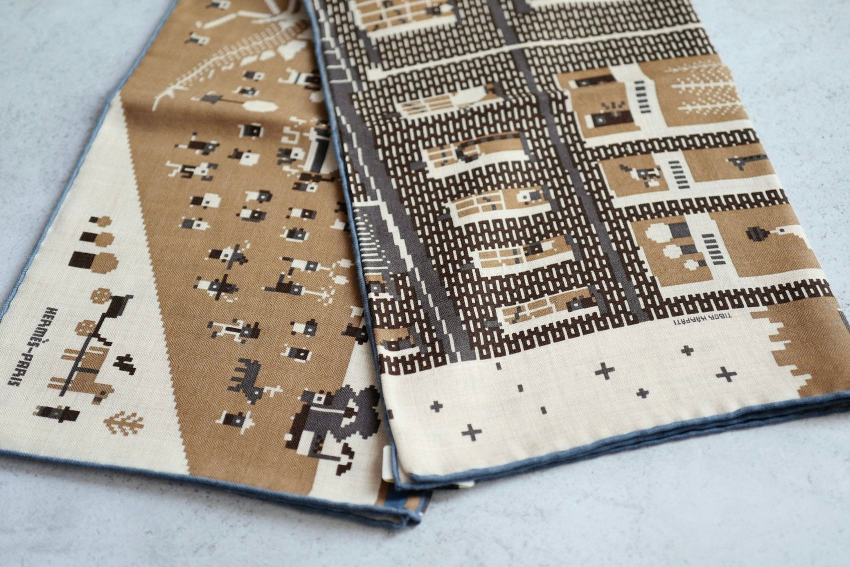 Hermès Scarf Madison Party Beige/Denim/Caramel Cashmere Silk 100