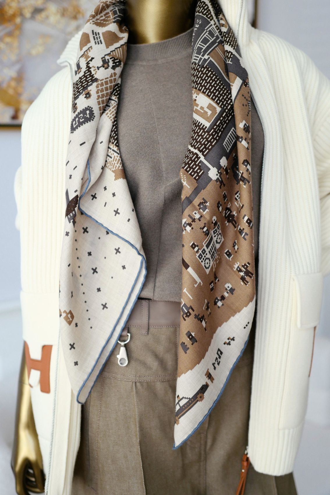 Hermès Scarf Madison Party Beige/Denim/Caramel Cashmere Silk 100