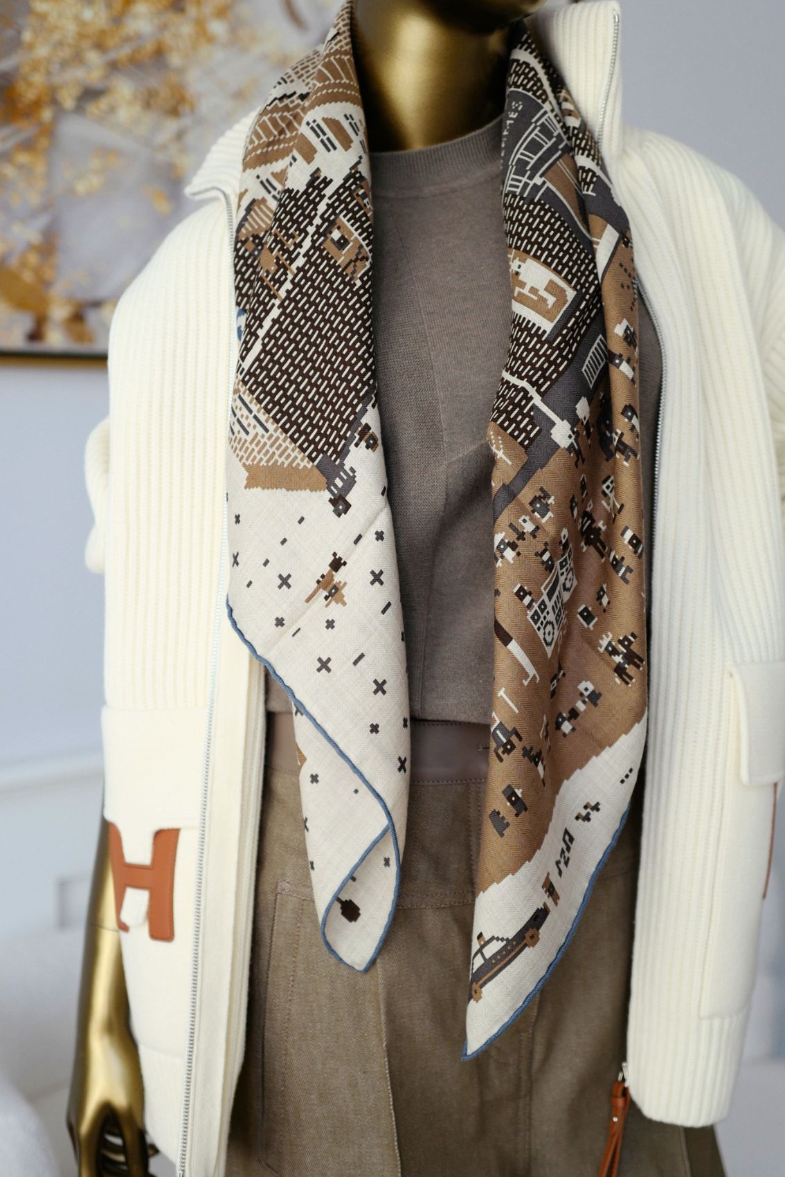 Hermès Scarf Madison Party Beige/Denim/Caramel Cashmere Silk 100