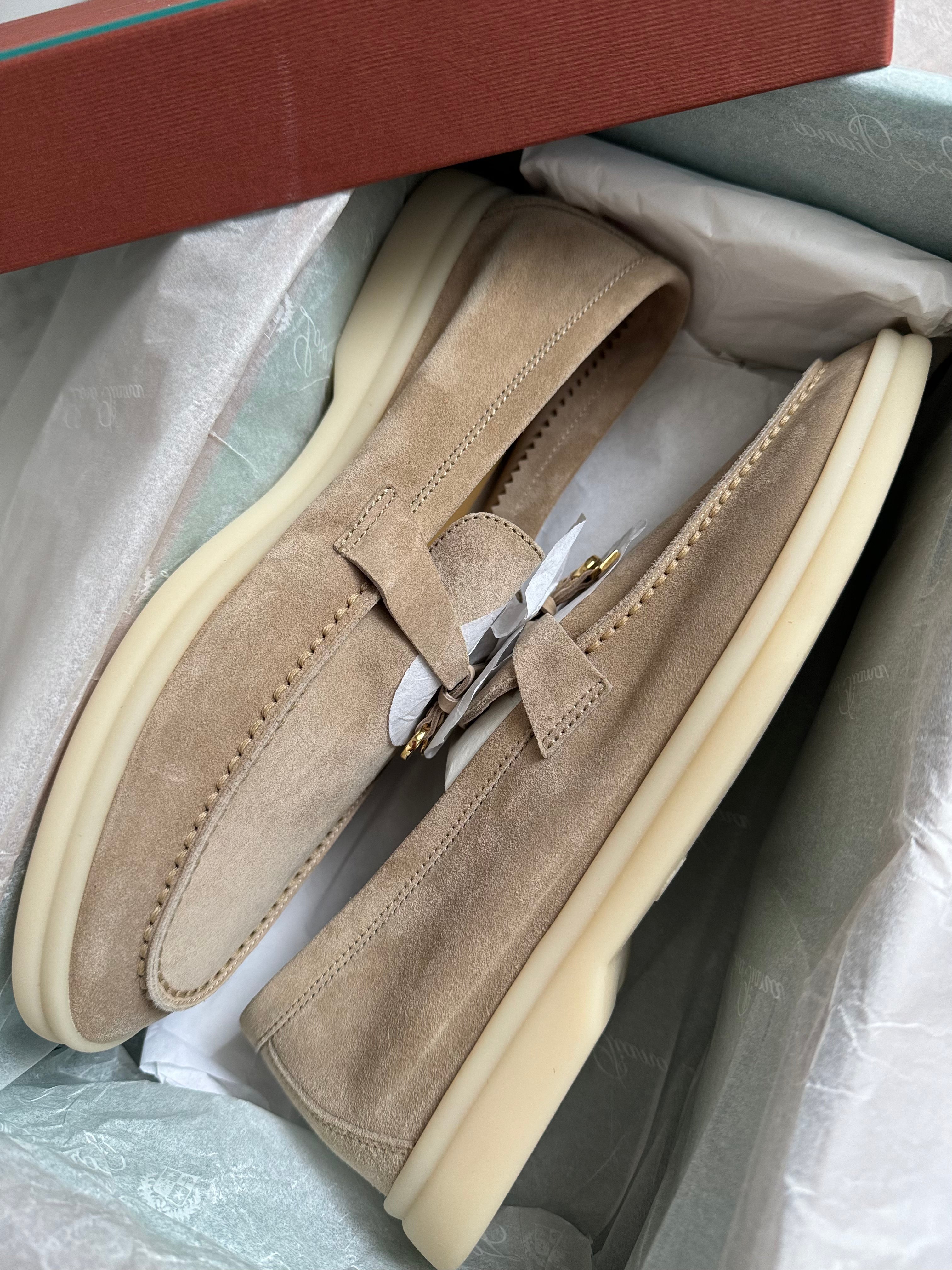 Loro Piana Summer Walks Sandstone size 37.5