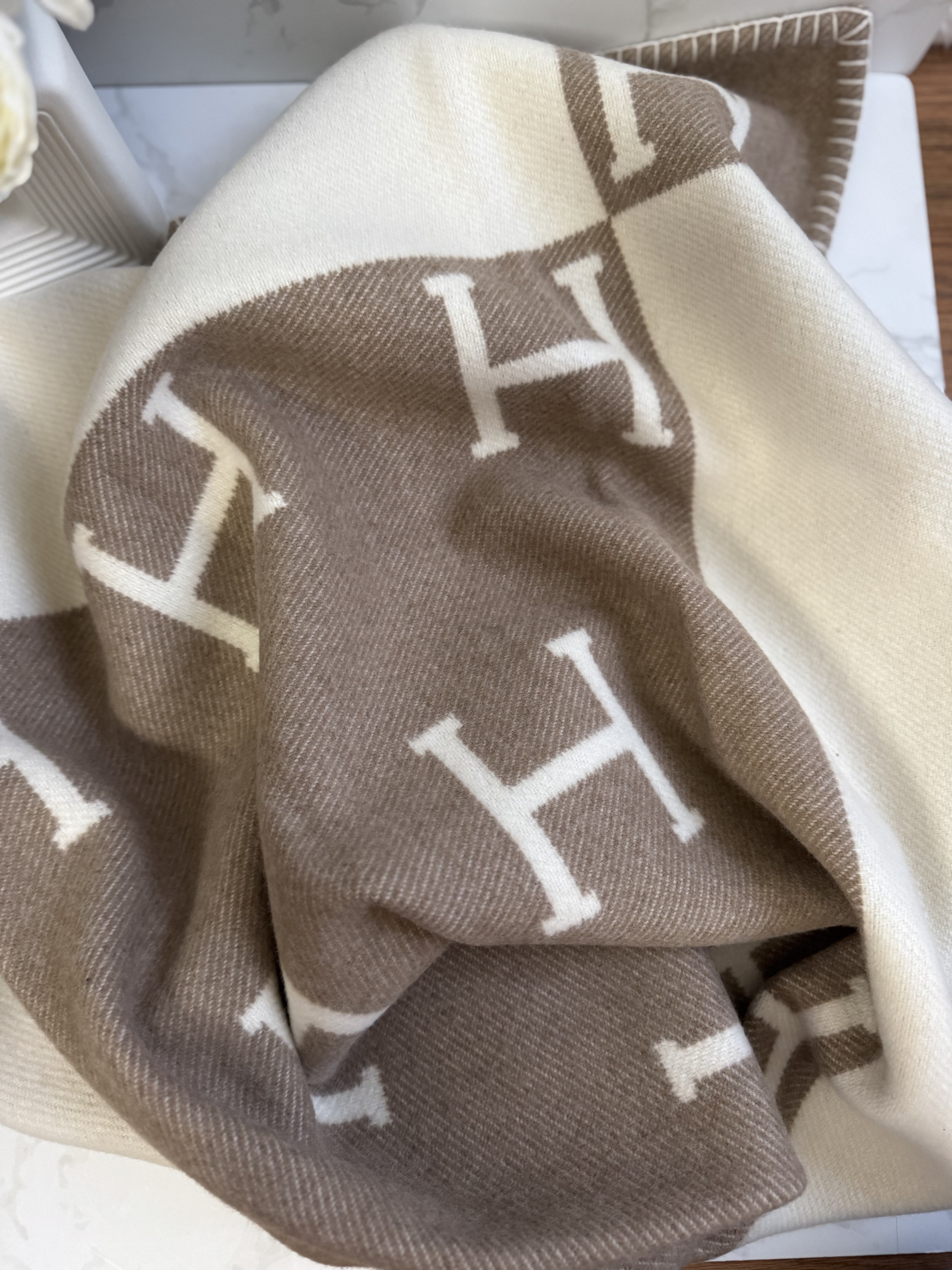 New Hermes Avalon blanket Noisette Moyen Blanc