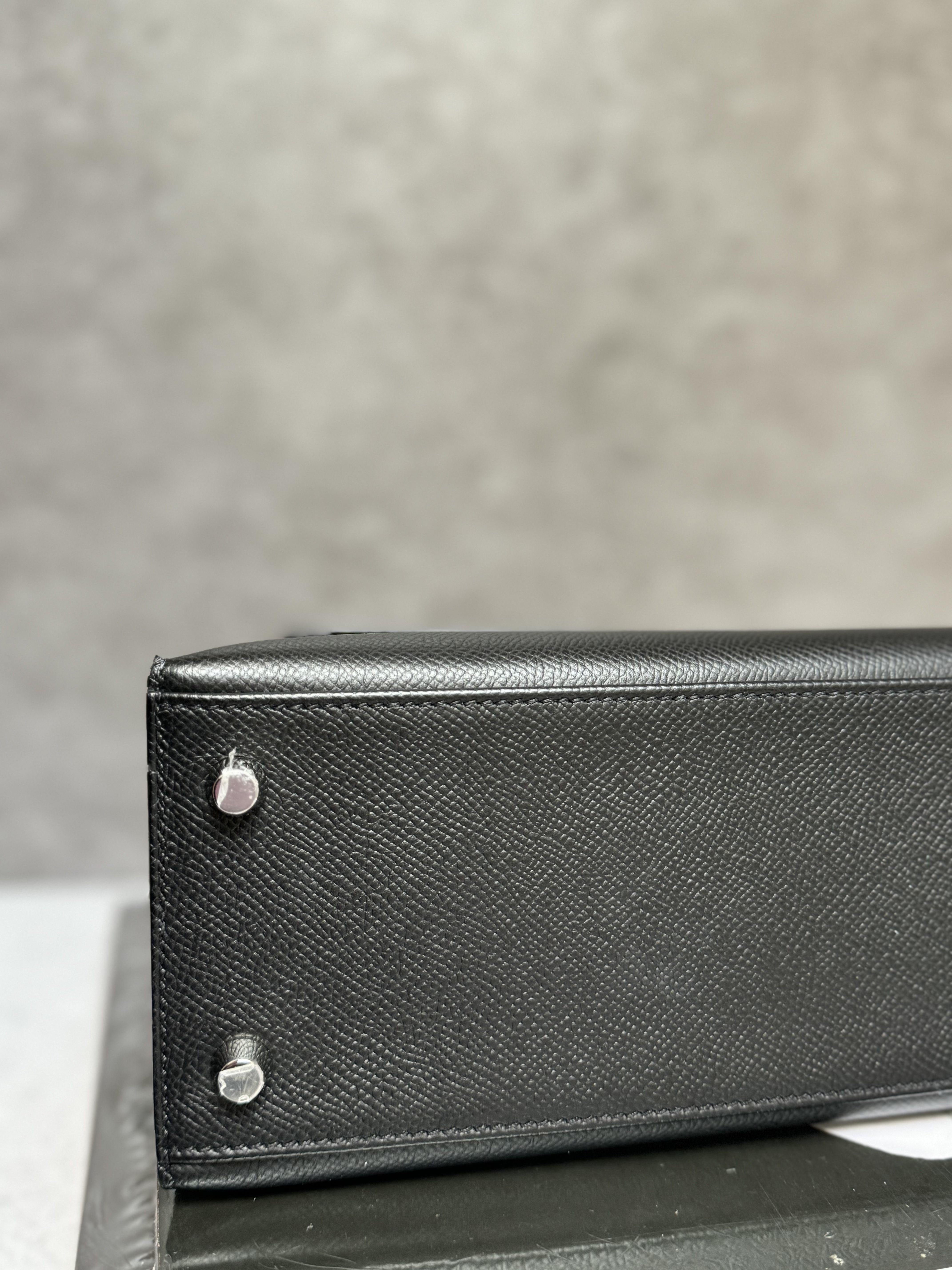 NEW Hermes Kelly 25 Black Epsom Sellier Palladium HW Complete Receipt 2022