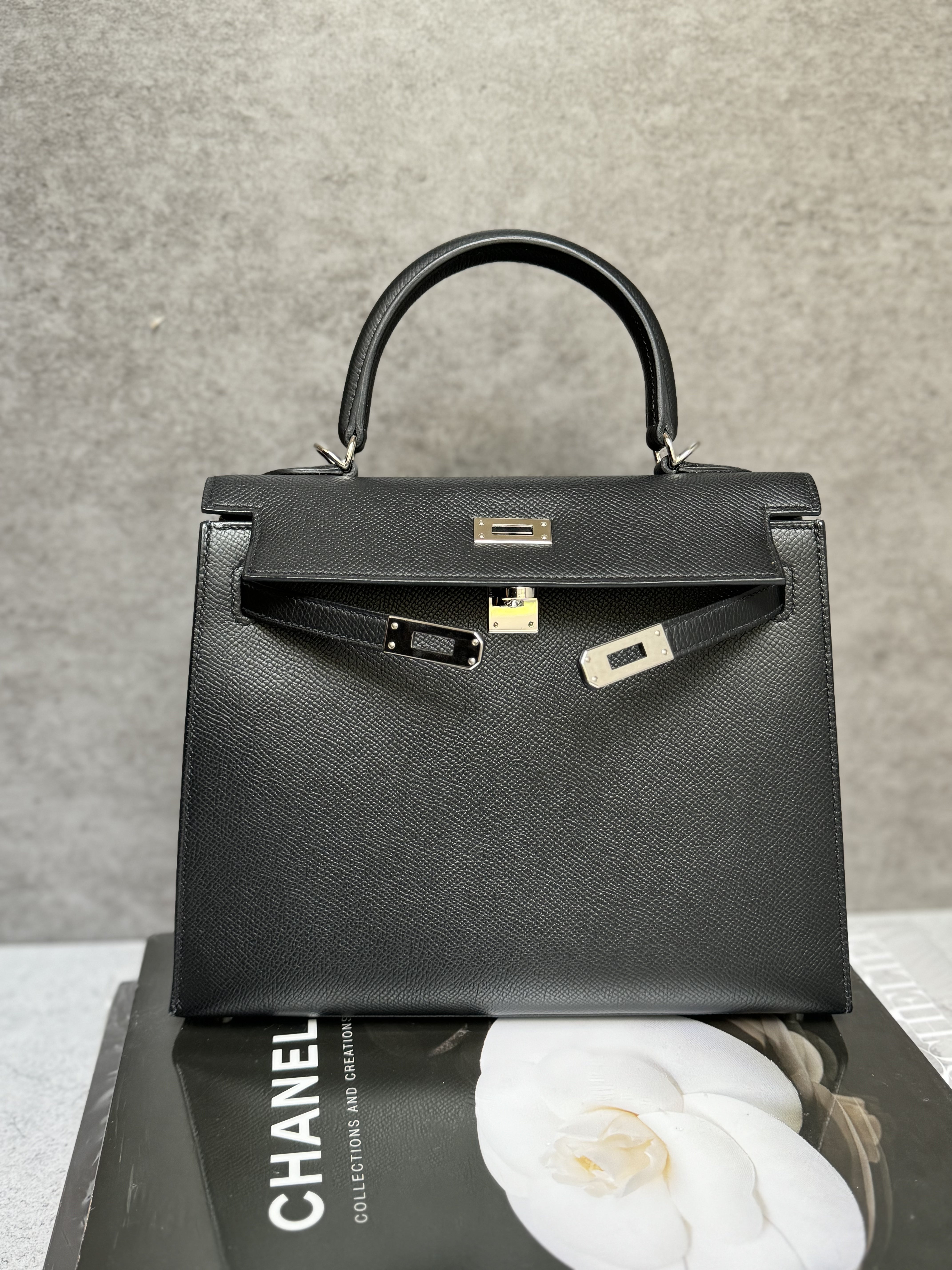 NEW Hermes Kelly 25 Black Epsom Sellier Palladium HW Complete Receipt 2022