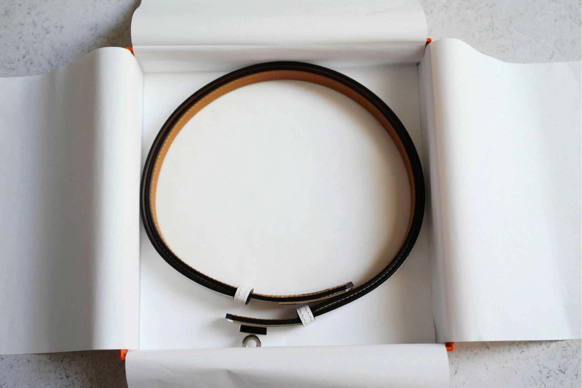 Hermès Kelly 18 Belt White Epsom Calfskin PHW