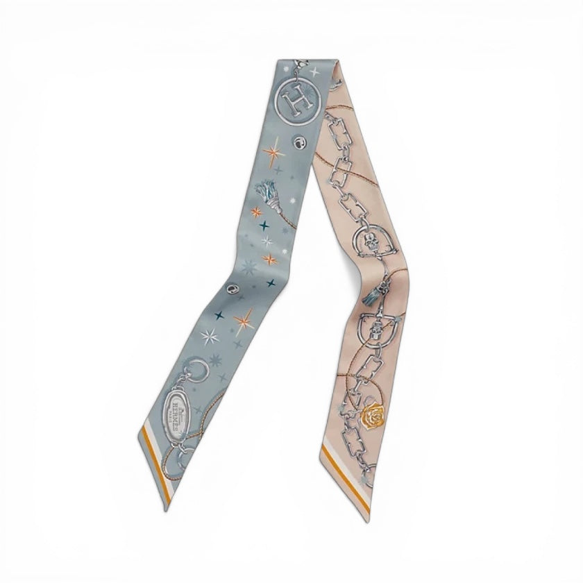 Hermès Twilly C’est La Fête Bleu Glacier / Rose Poudre / Gris 100% Silk Twill