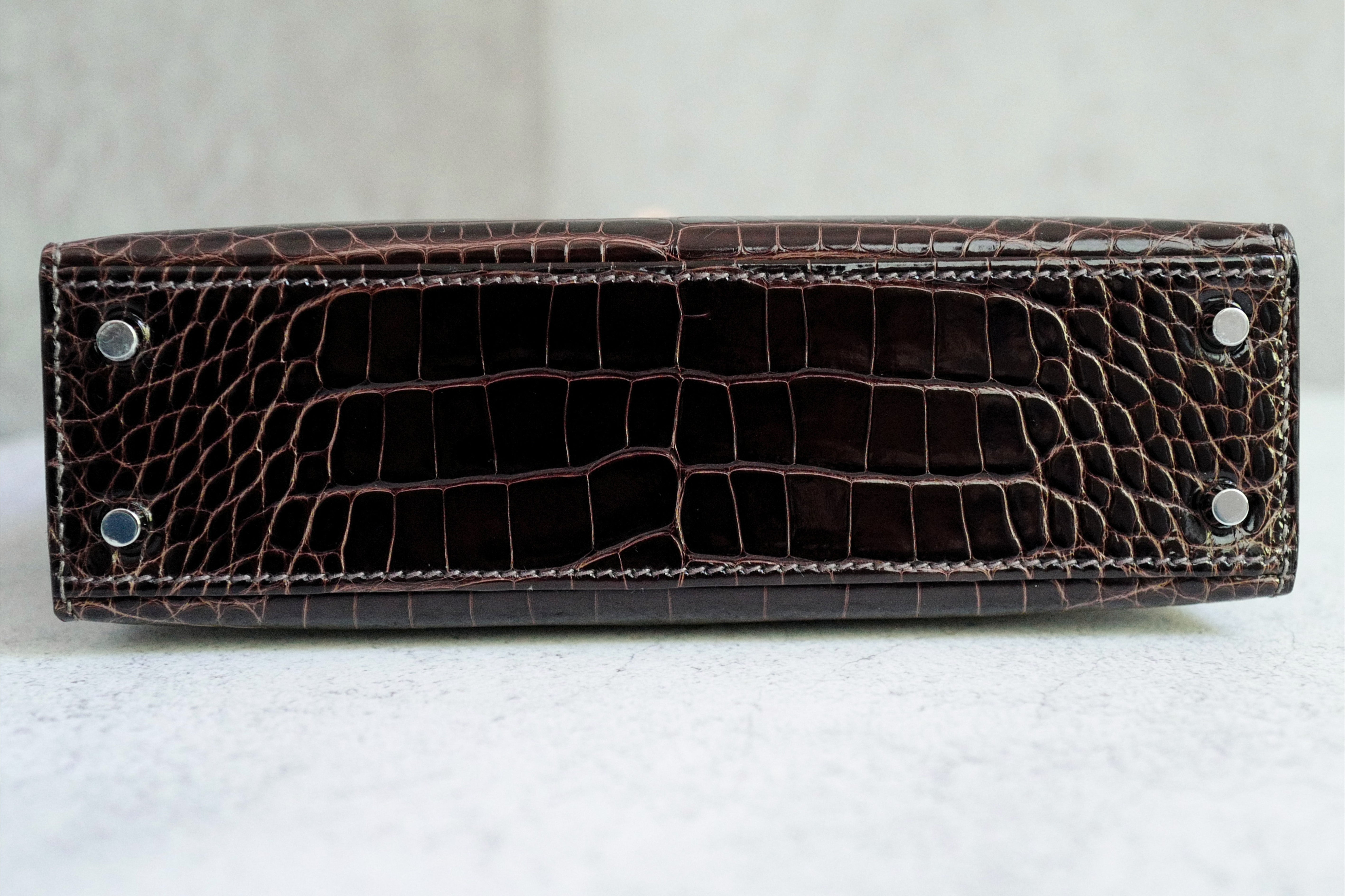 Hermès Mini Kelly Havane Sellier Alligator Mississippiensis Lisse PHW G Stamp