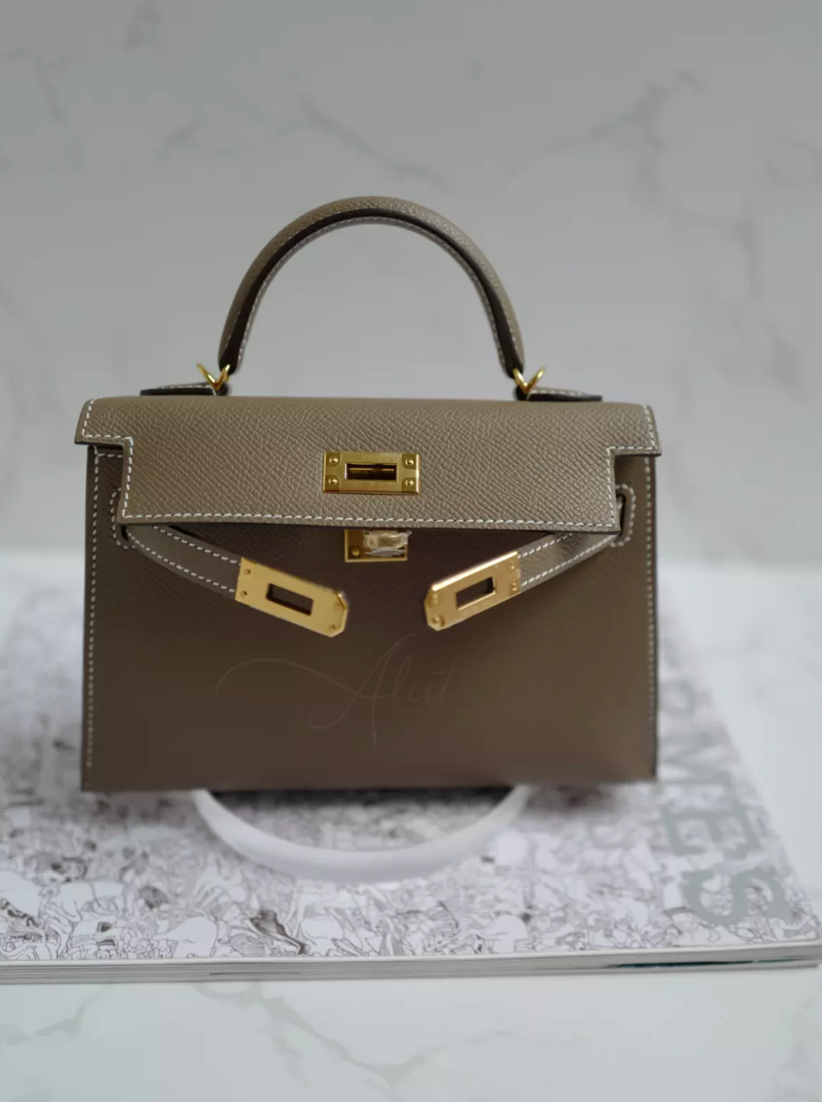 BNiB Hermes Mini kelly 20 Etoupe Epsom Gold HW U Stamp