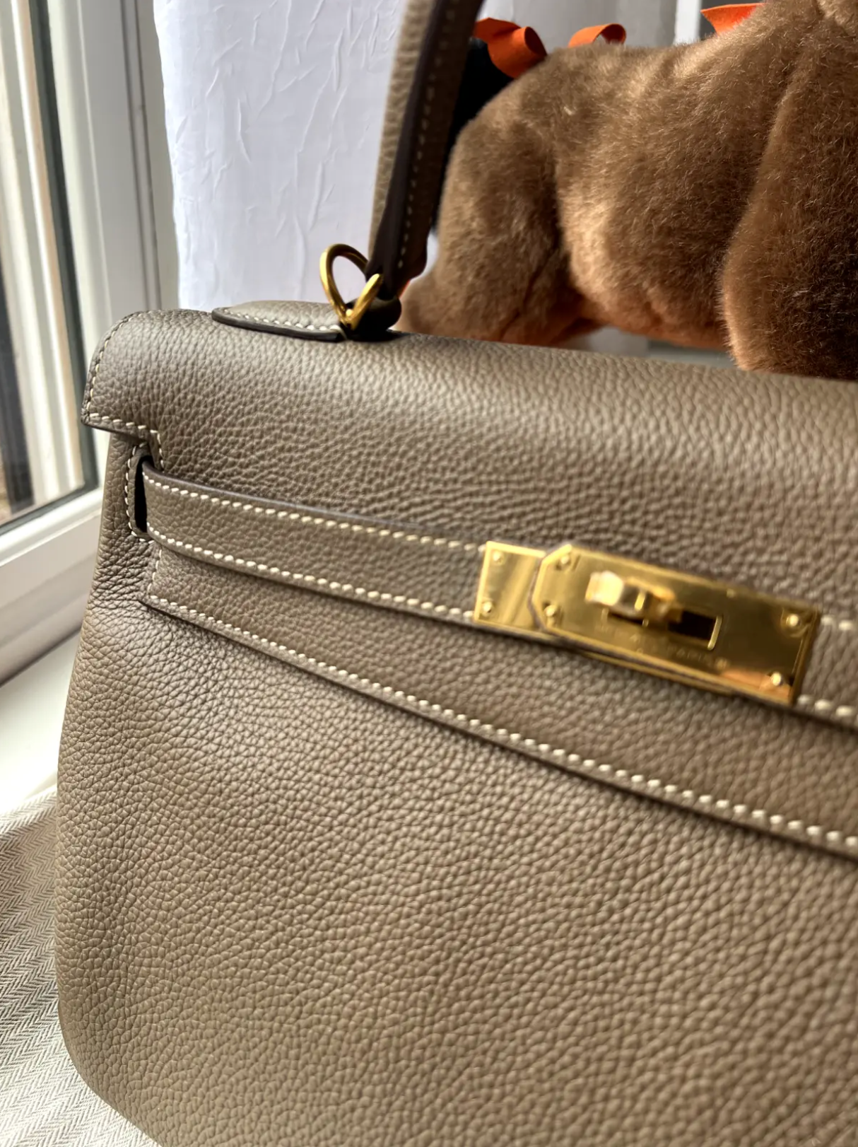 Hermes Kelly 32 Etoupe Togo with Gold HW X Stamp Preowned Bag