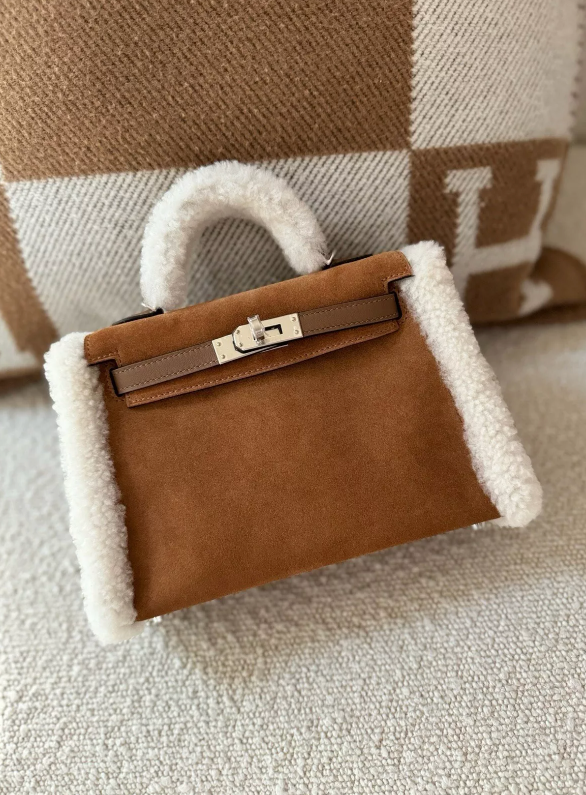 [Email Us for Payment] Hermès Kelly Mini Teddy Plush Shearling Chamois/Ecru/Alezan Palladium HW NEW