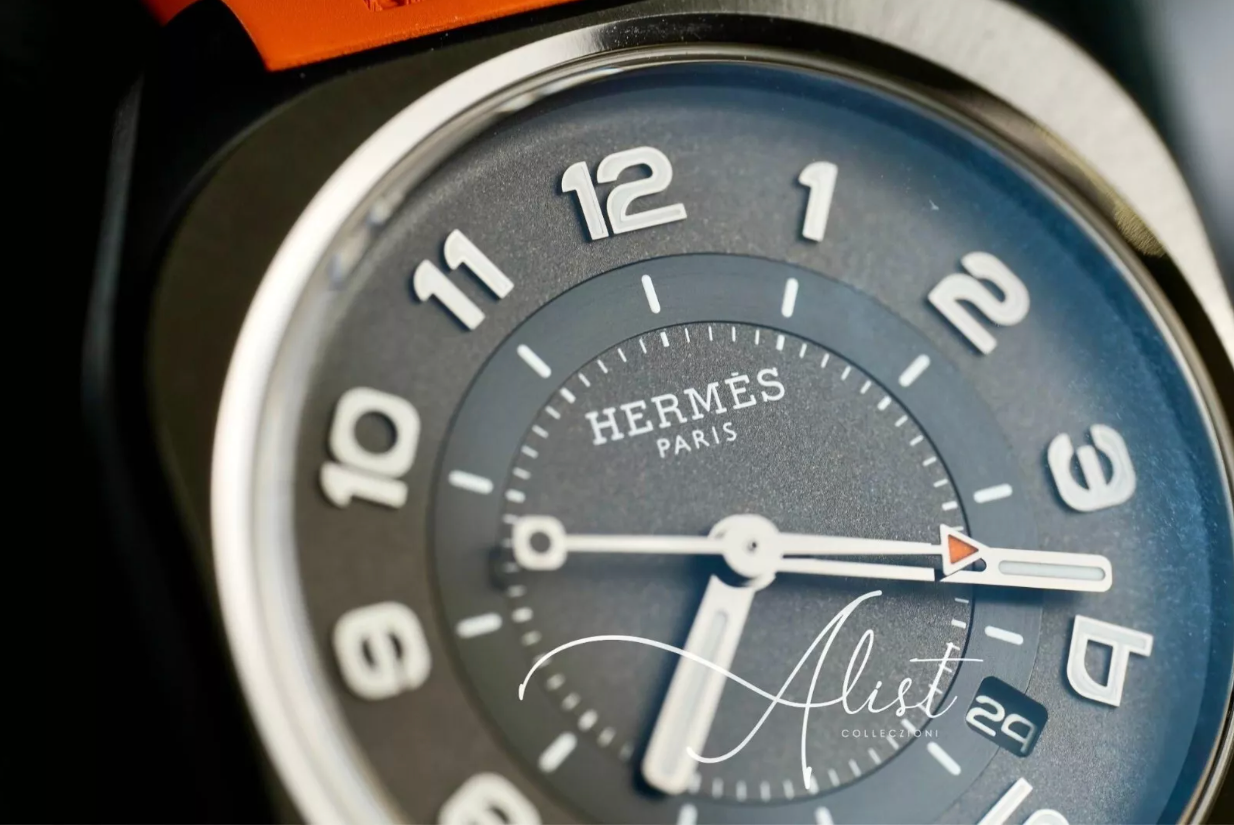 BNIB Hermès H08 watch, 42 mm Orange Rubber Band Titanium Case Water Resistant