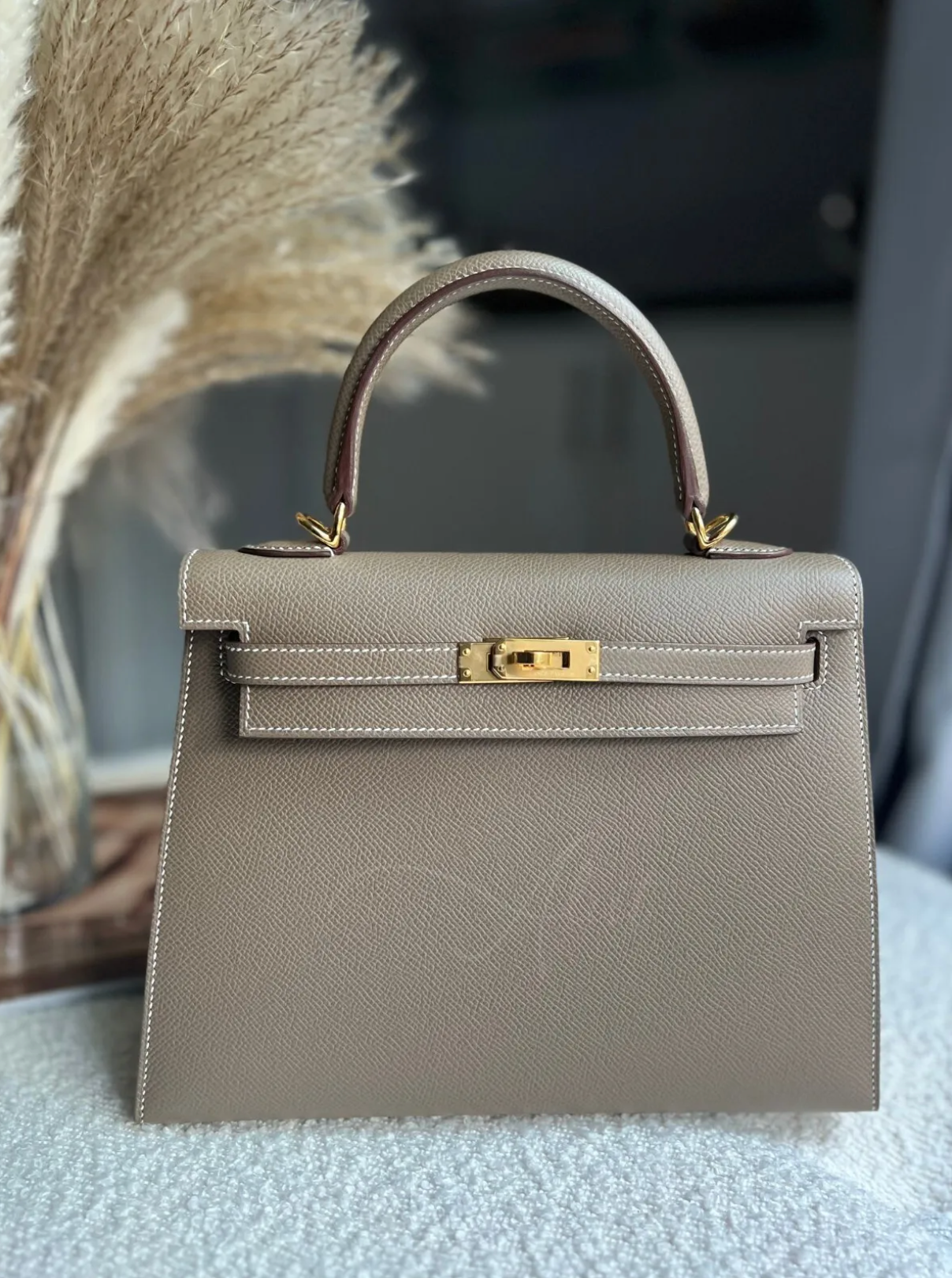 BNIB Hermes Kelly 25 Etoupe Epsom Sellier Gold HW B Complete Original Rec