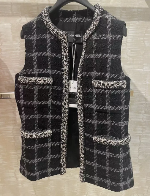 Chanel Vest Tweed De Laine New Fall-Winter 2022/23 Collection Size 36