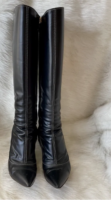 Louis Vuitton Leather Knee High Boots in Black size 36.5 Preowned