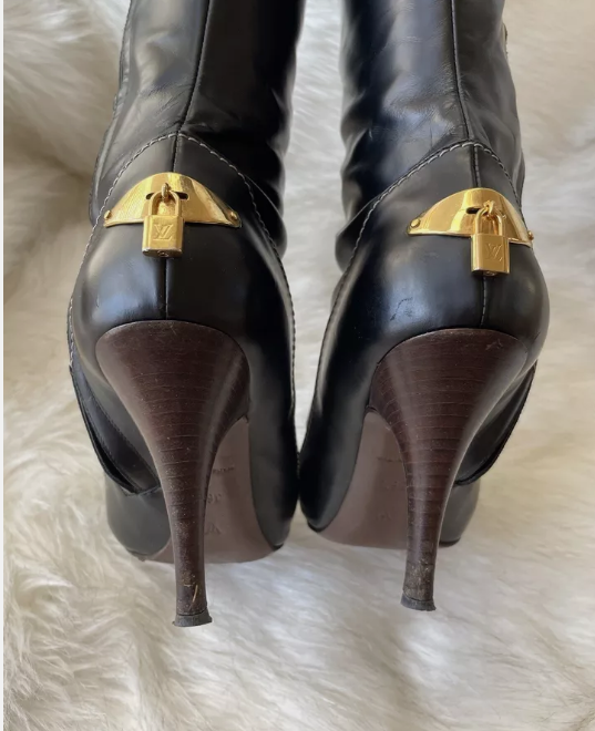 Louis Vuitton Leather Knee High Boots in Black size 36.5 Preowned