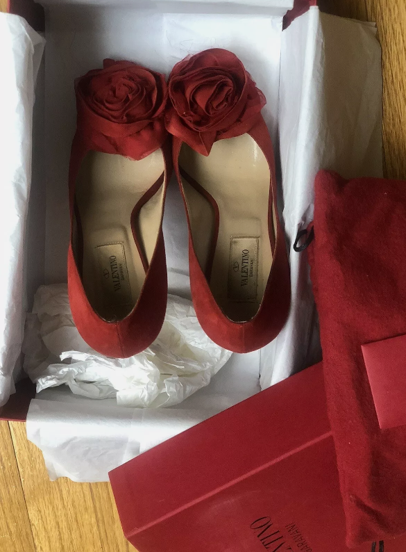 Preloved Valentino Heels Red Rose size 37 in Red