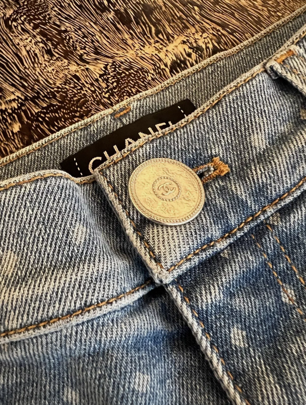 Purchases Chanel jeans