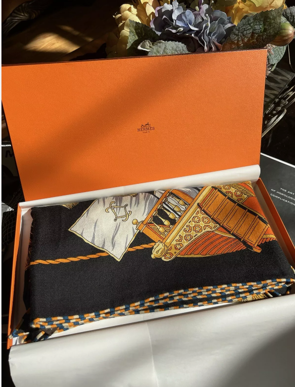 BNIB Hermes Giant Pointe Triangle Shawl Black Bleu Cobalt Orange