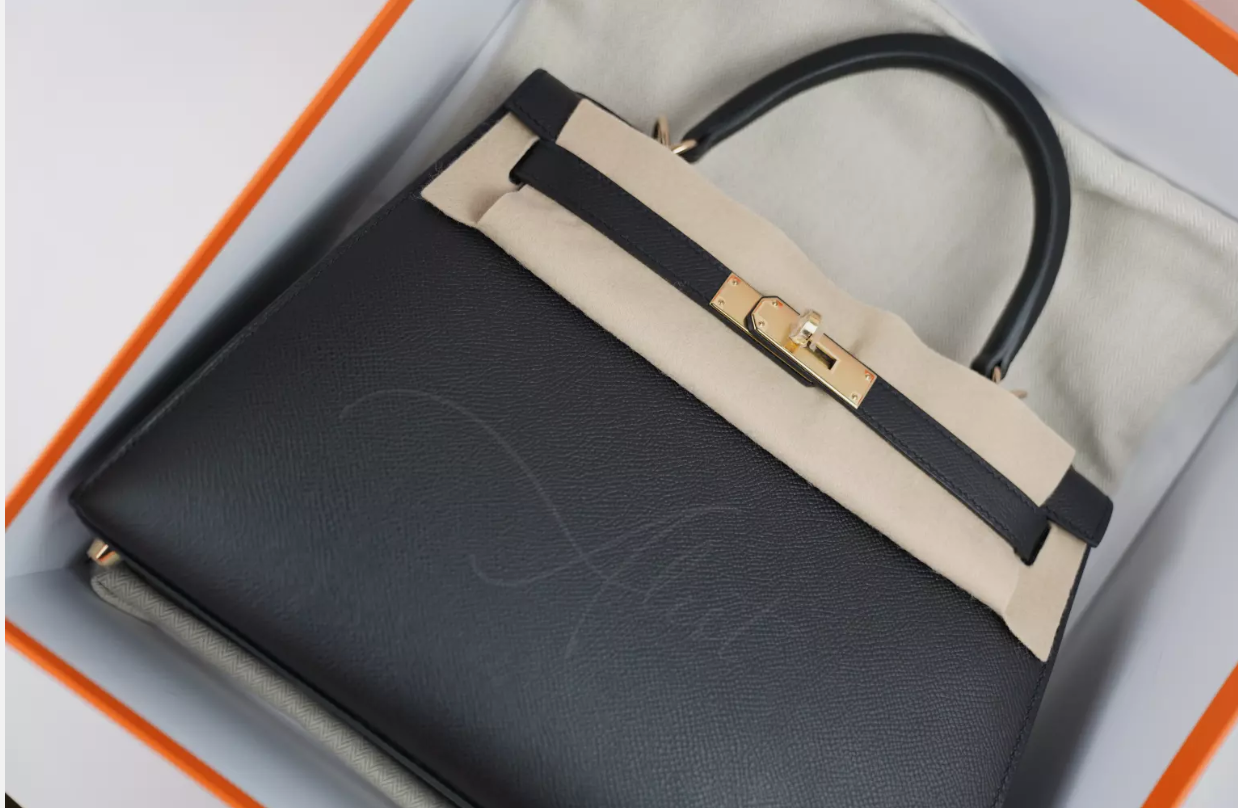 BNIB Hermes Kelly 25 Black Noir Epsom Sellier Gold HW 2024 Complete Receipt