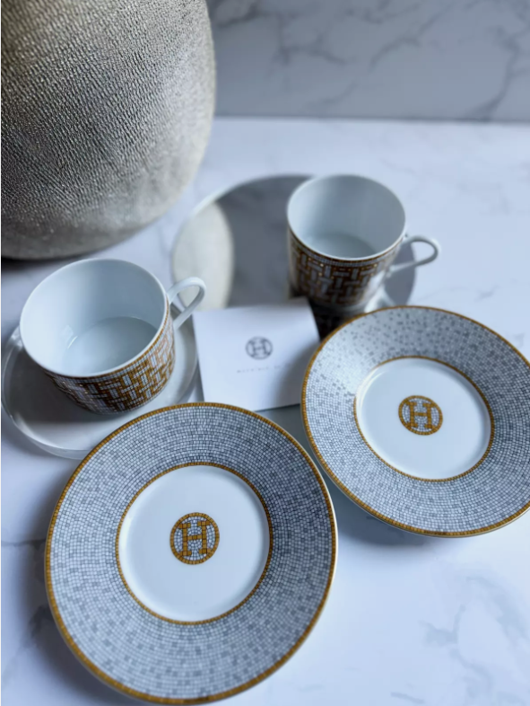 Hermes Mosaique au 24 gold tea cup and saucer 2 pairs