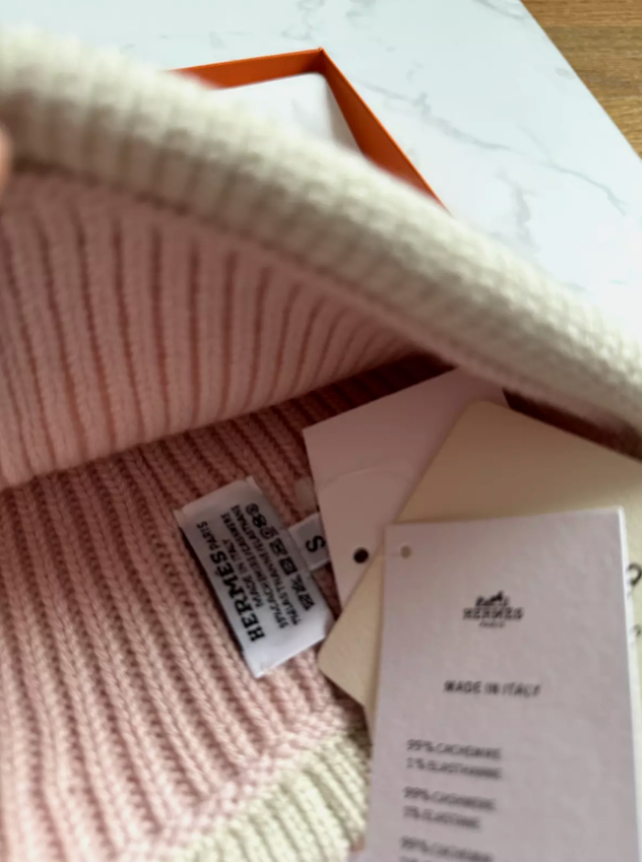 BNIB Hermes Heaven Beanie Cashmere Knit Me SM PO Rose Poudre/Ecru NEW