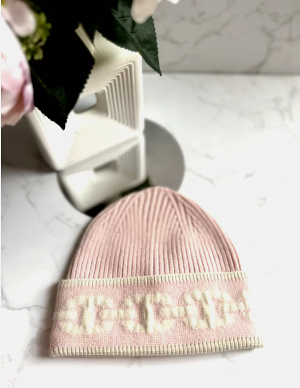 BNIB Hermes Heaven Beanie Cashmere Knit Me SM PO Rose Poudre/Ecru NEW