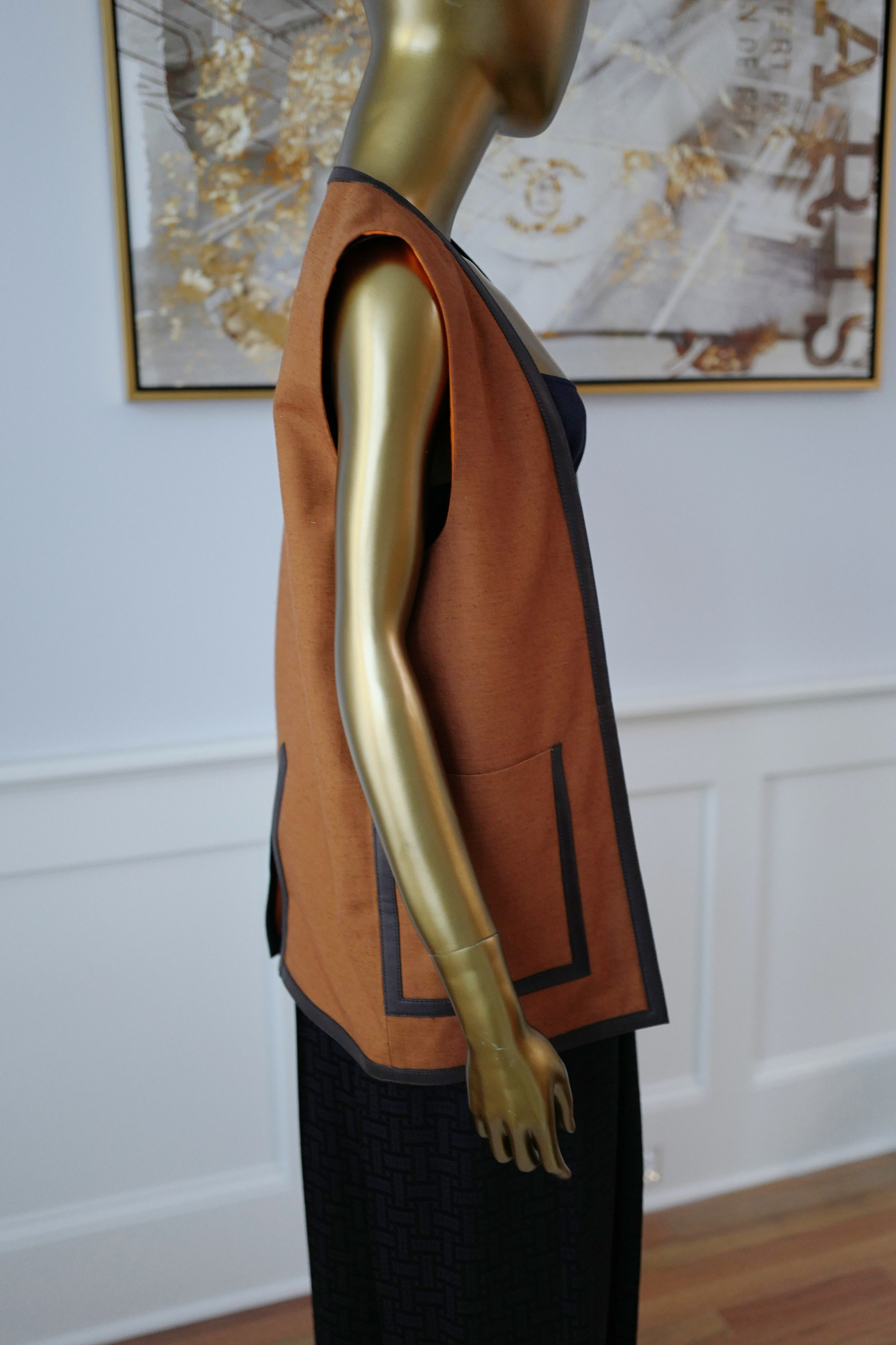 Hermès Women’s Limited Re-edition Outdoor Jacket Reversible Marron Muscade Silk Shantung Size 36 with Nappa Lambskin Trim