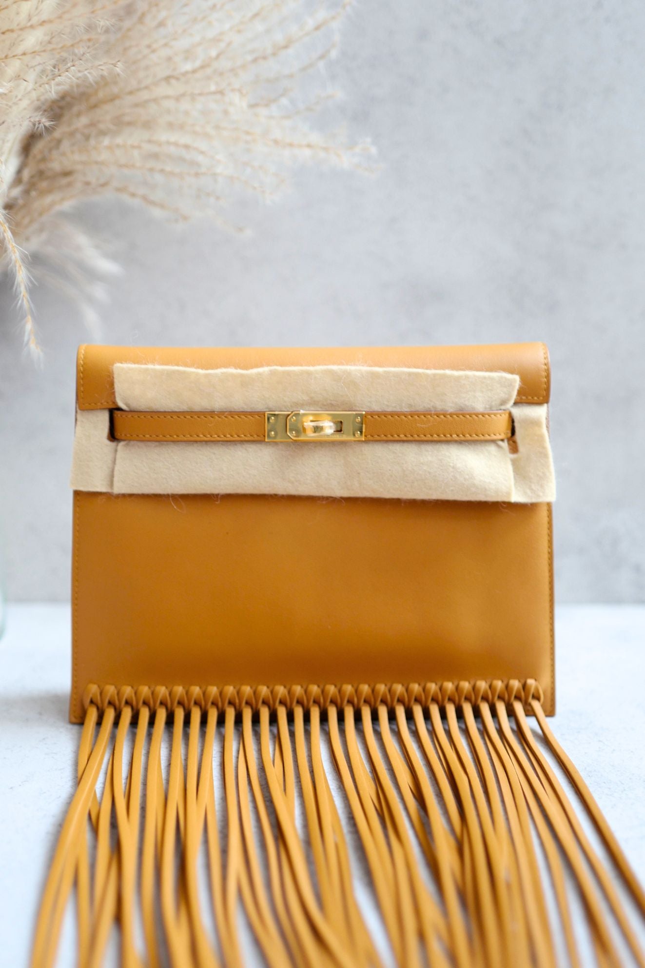 Hermès Kelly Danse Anate Sesame Swift Leather GHW B Stamp 2023