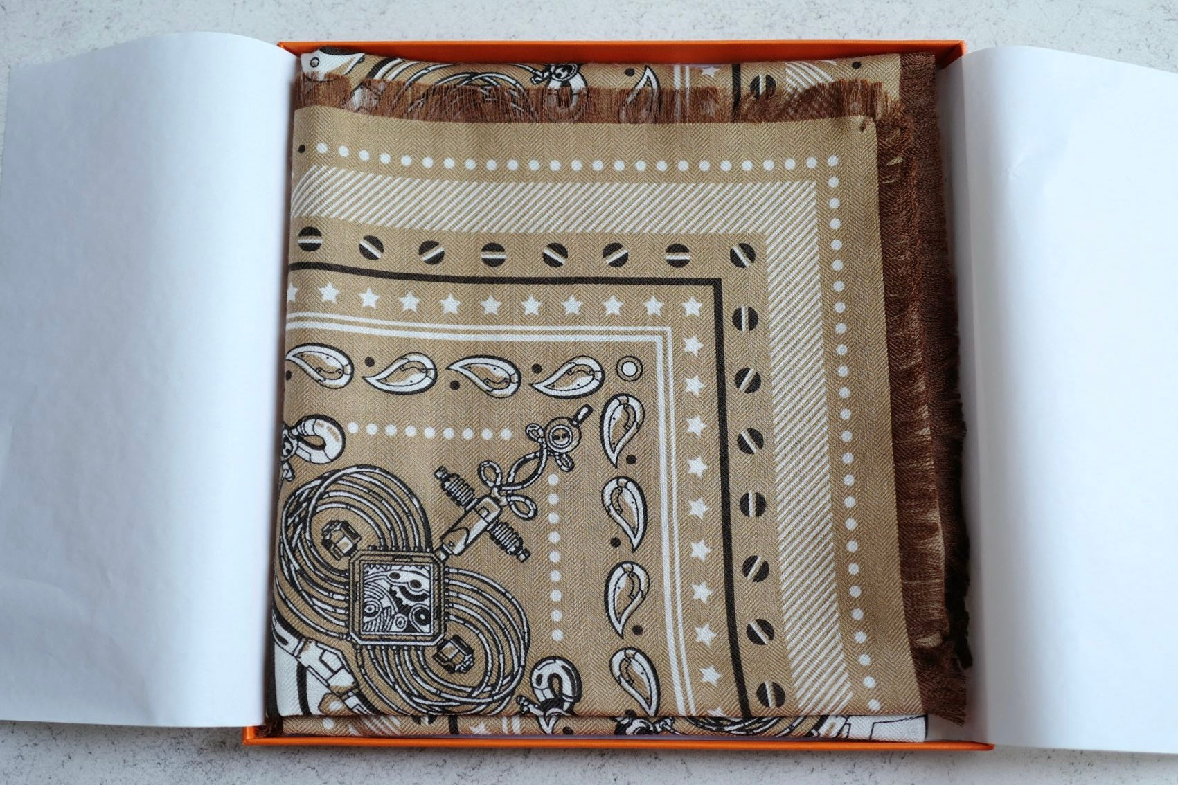 Hermès Scarf Neo Brandebourgs Bandana Frange Kraft Blanc Cashmere Silk 65