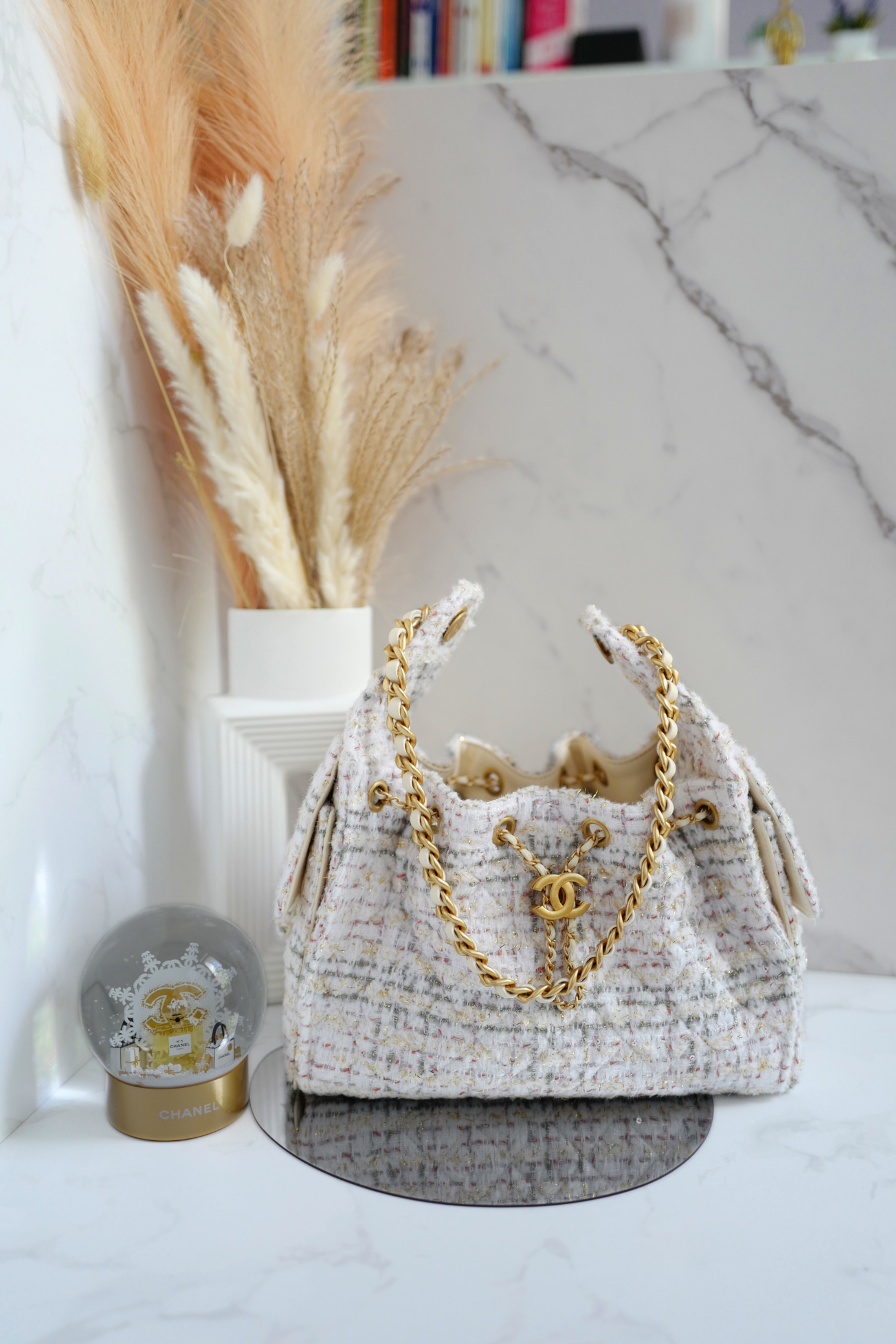 NEW Chanel 25A Small Hobo in Light Tweed with Gold Hardware
