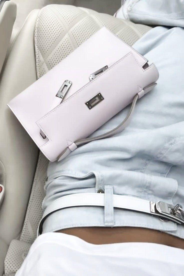 Hermès Kelly 18 Belt White Epsom Calfskin PHW