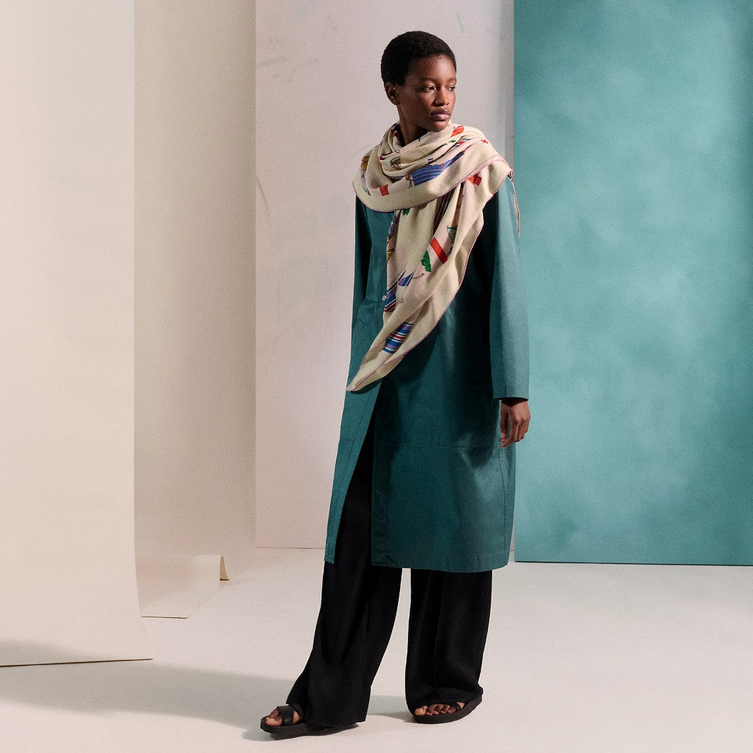 NEW Hermès Eperon d'Or et Tenues de Jour Shawl 140 in Naturel / Rose / Bleu