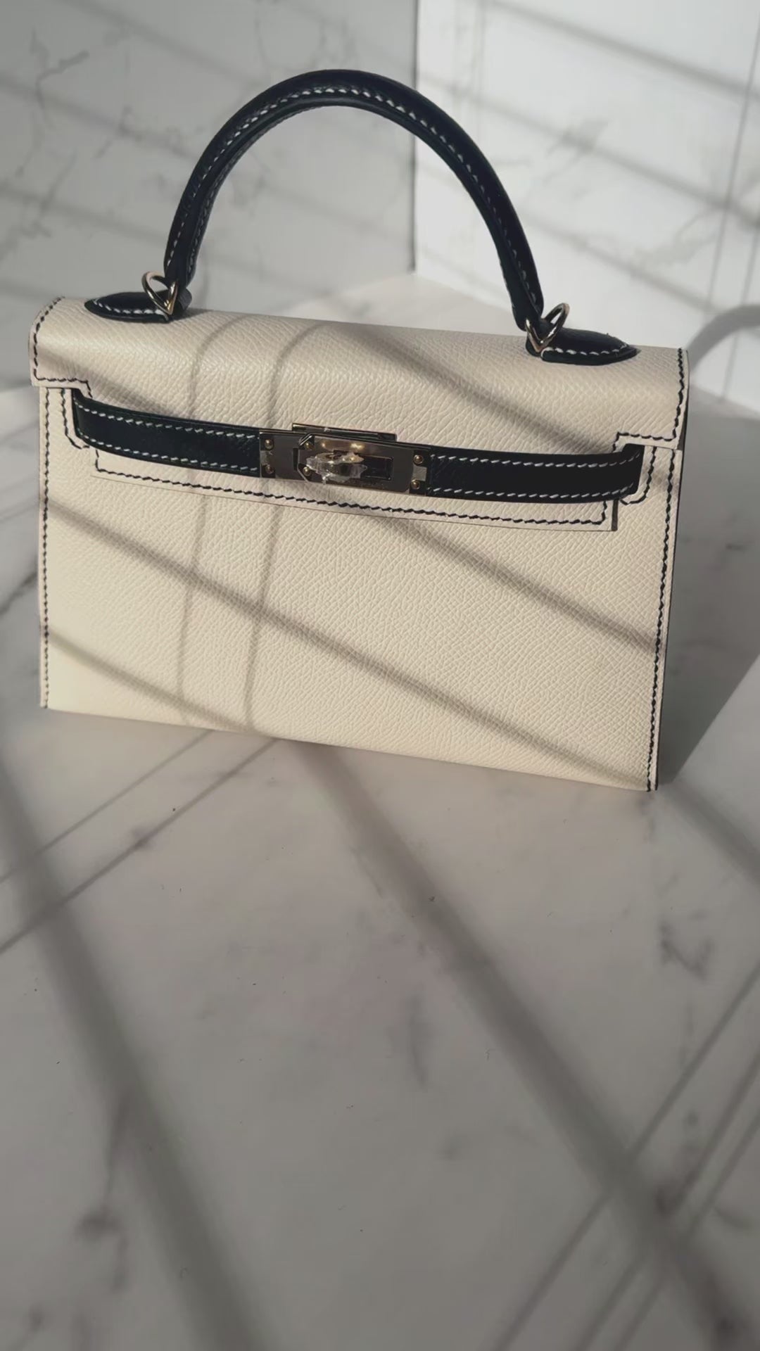 New Hermes Mini kelly 20 HSS Craie/Noir Black Epsom Permabrass HW 2023