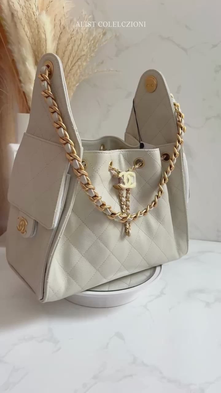 NEW CHANEL 2025 25B Small Hobo Bag Grained Calfskin Light Grey GHW