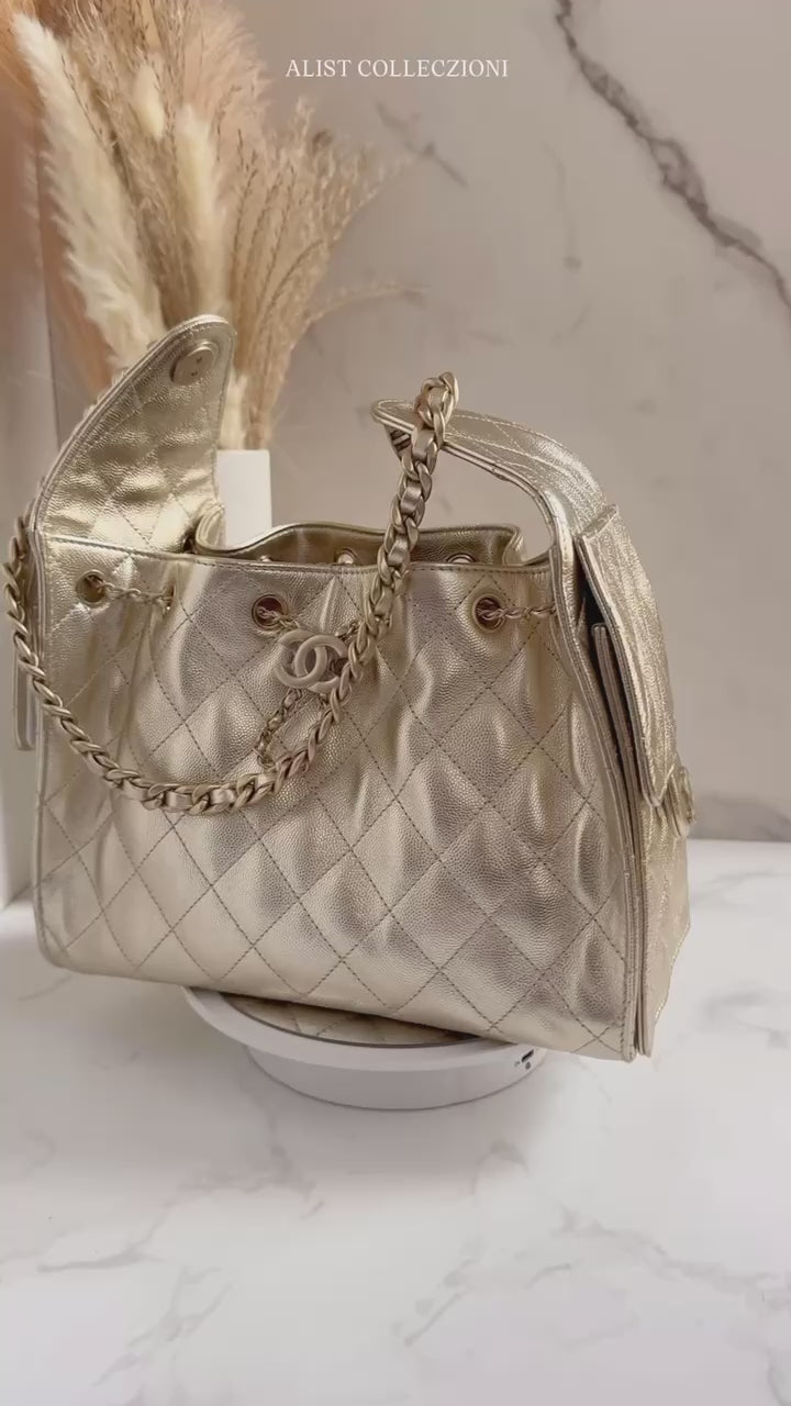 NEW Chanel 25A Small Hobo Bag Light Gold Caviar Leather LGHW