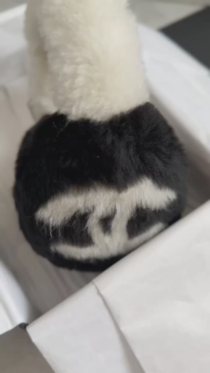 BNIB Chanel 25N Coco Neige Shearling Earmuffs in Black and White