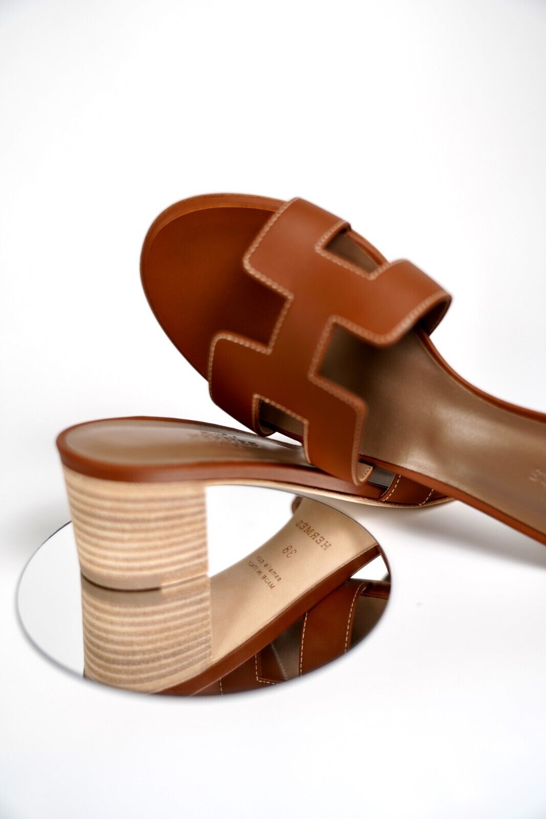 Hermes Oasis Sandal in Brown Gold Calfskin - Gold Size 38