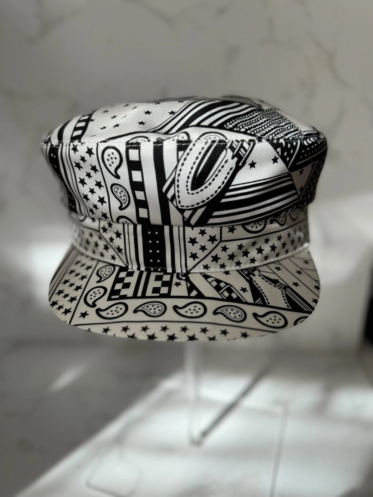 NEW Hermes Women's Deauville Cap Zigzag Printed Silk in Noir 57